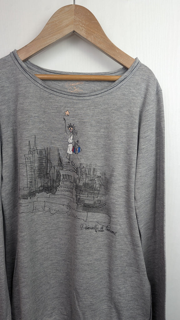 DDP Grey New York Long Sleeve Top - Girls 12 Years Little Ones Preloved Used, Preloved, Preworn Baby, Girls & Boys Clothes. Kids & Children's second hand Clothing UK Online. Cheap affordable. Brands including Next, Joules, Nutmeg Morrisons, TU, F&F, H&M.