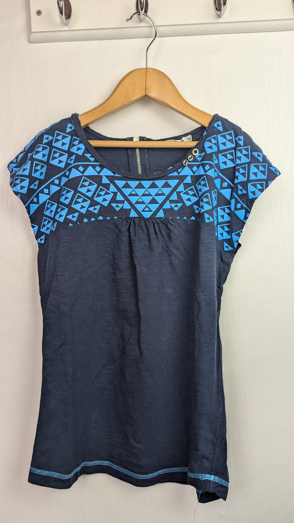 DDP Navy & Blue Triangle Top - Girls 12 Years Little Ones Preloved Used, Preloved, Preworn Baby, Girls & Boys Clothes. Kids & Children's second hand Clothing UK Online. Cheap affordable. Brands including Next, Joules, Nutmeg Morrisons, TU, F&F, H&M.