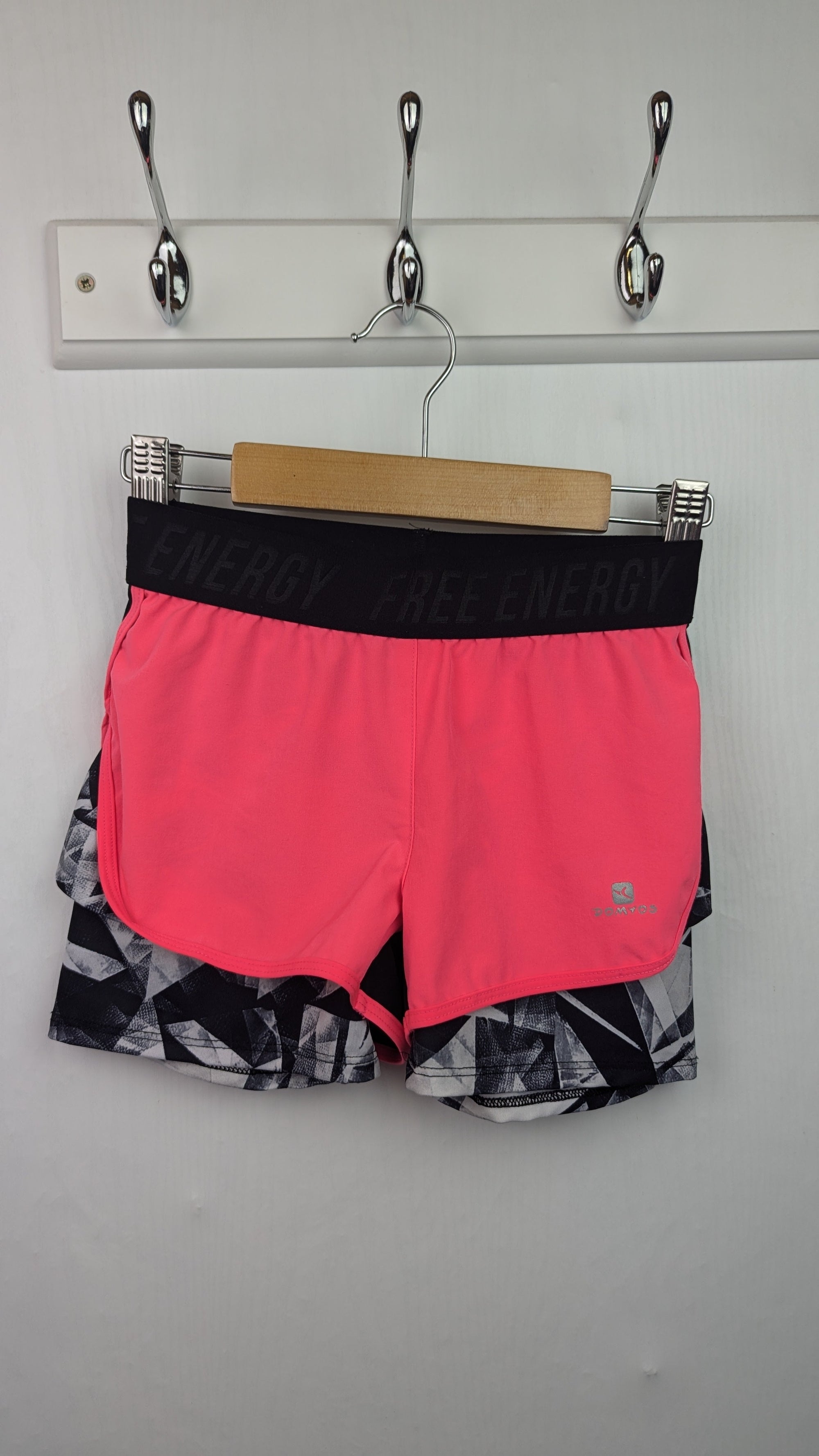 Decathlon Gym Shorts - Girls 10 - 11 Years - Little Ones Preloved. Second Hand Children's & Preloved Baby, Kids, Girls & Boys Clothes. UK online