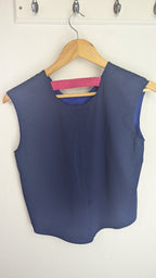 Decathlon Purple Gym Top - Girls 10 Years - Little Ones Preloved. Second Hand Children's & Preloved Baby, Kids, Girls & Boys Clothes. UK online