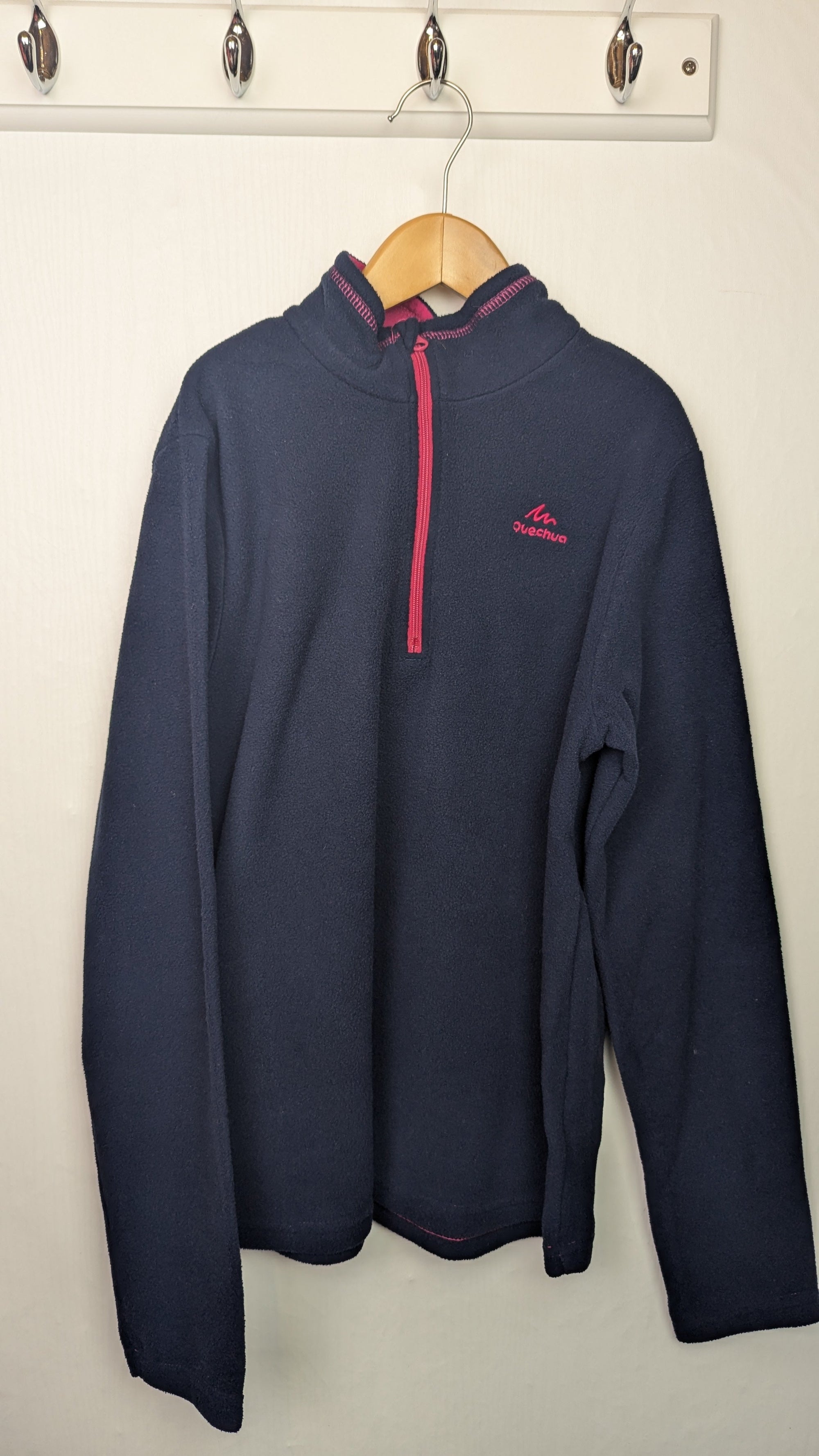 Decathlon Quechua Pink & Navy Fleece - Girls 14 Years - Little Ones Preloved. Second Hand Children's & Preloved Baby, Kids, Girls & Boys Clothes. UK online