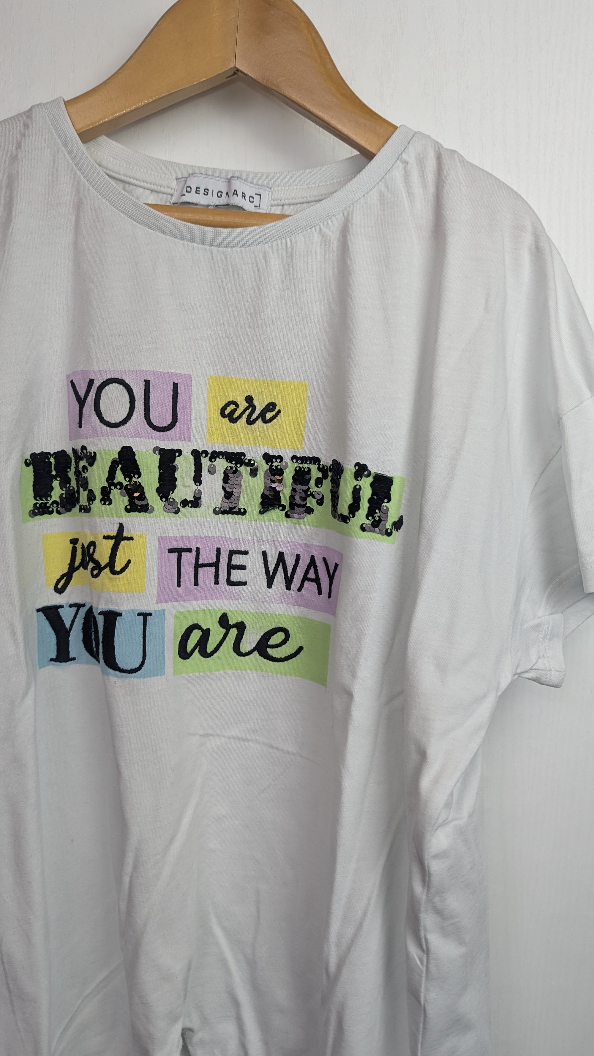 Design Arc Beautiful Top - Girls 12 - 13 Years - Little Ones Preloved. Second Hand Children's & Preloved Baby, Kids, Girls & Boys Clothes. UK online