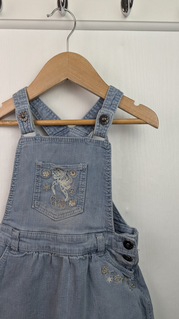 Disney Frozen Denim Dress - Girls 2-3 Years Disney Store Used, Preloved, Preworn & Second Hand Baby, Kids & Children's Clothing UK Online. Cheap affordable. Brands including Next, Joules, Nutmeg Morrisons, TU, F&F, H&M.