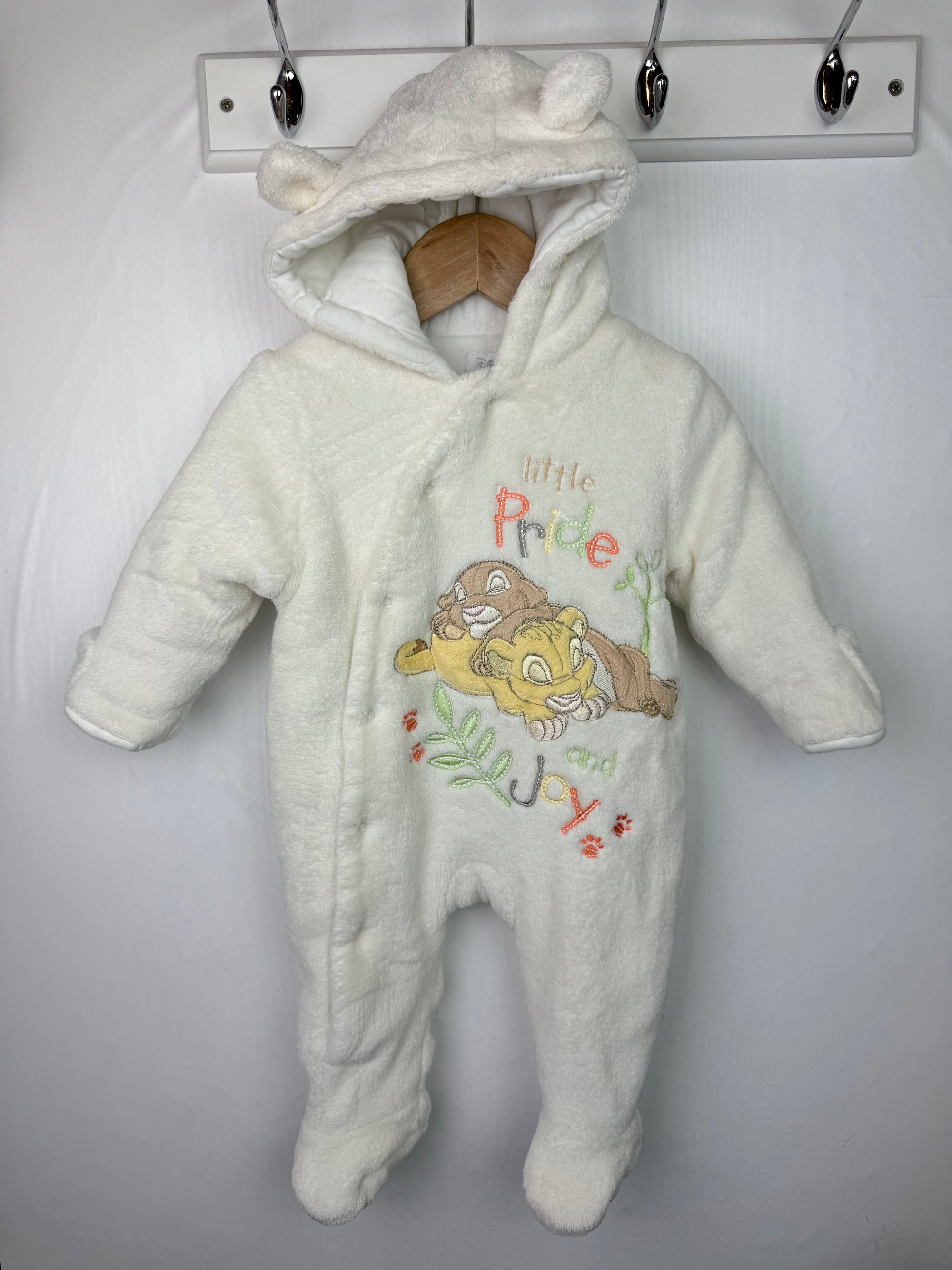 Disney Lion King Pramsuit - Unisex 3 - 6 Months - Little Ones Preloved. Second Hand Children's & Preloved Baby, Kids, Girls & Boys Clothes. UK online