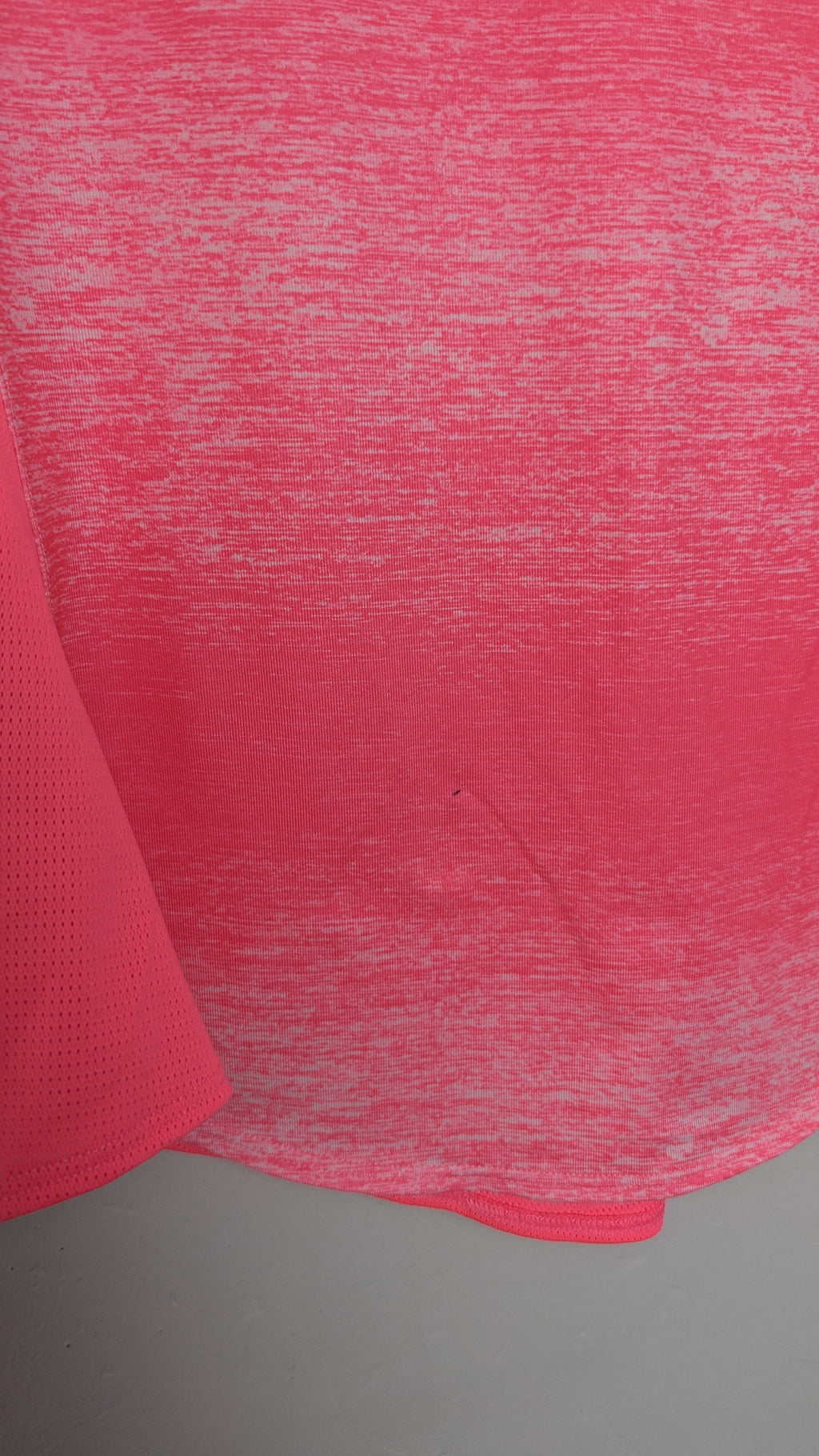 Domyos Decathlon Pink Gym Top - Girls 10 - 11 Years - Little Ones Preloved. Second Hand Children's & Preloved Baby, Kids, Girls & Boys Clothes. UK online