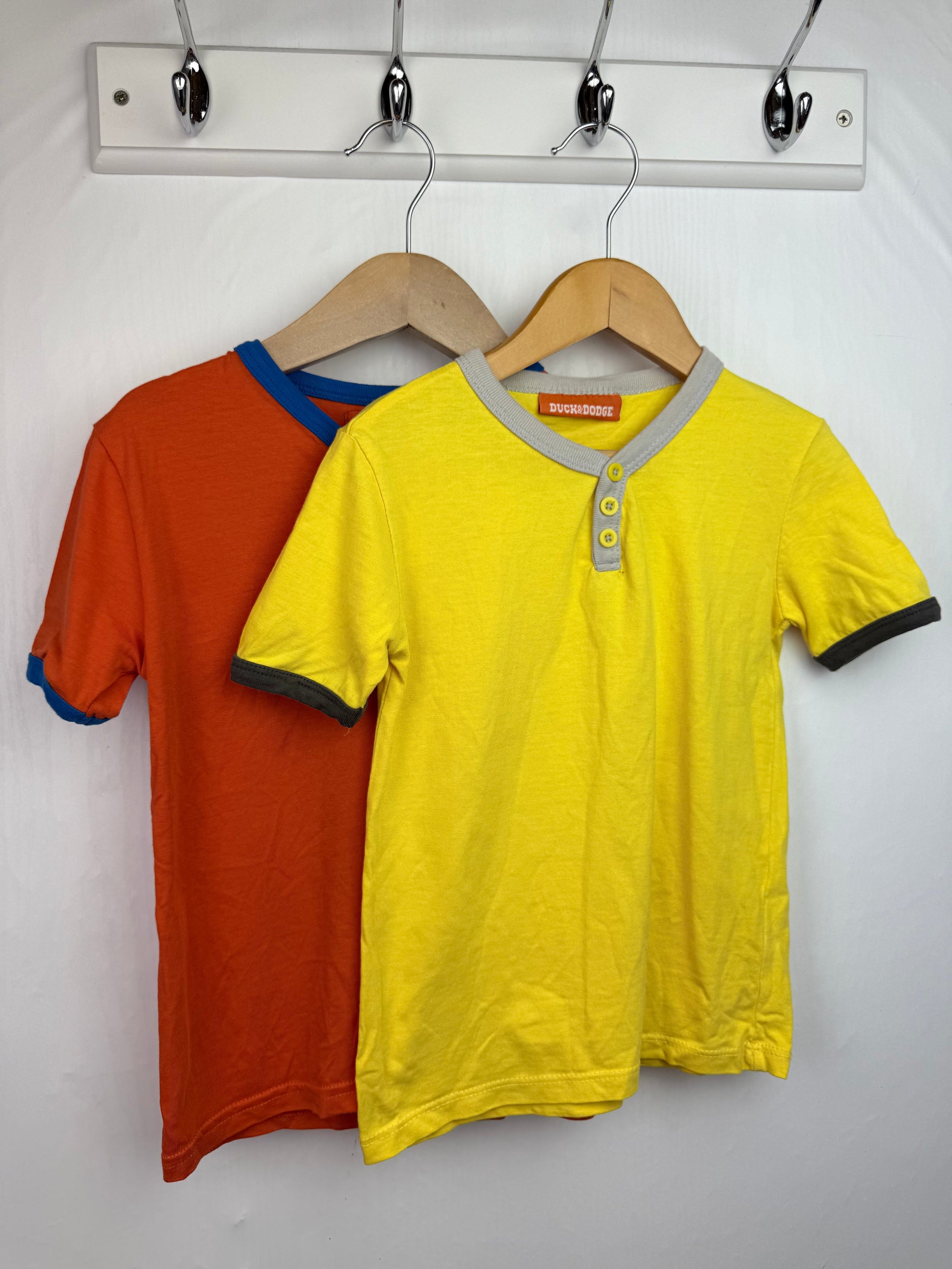 Duck & Dodge Yellow & Orange Tops - Boys 5 Years - Little Ones Preloved. Second Hand Children's & Preloved Baby, Kids, Girls & Boys Clothes. UK online