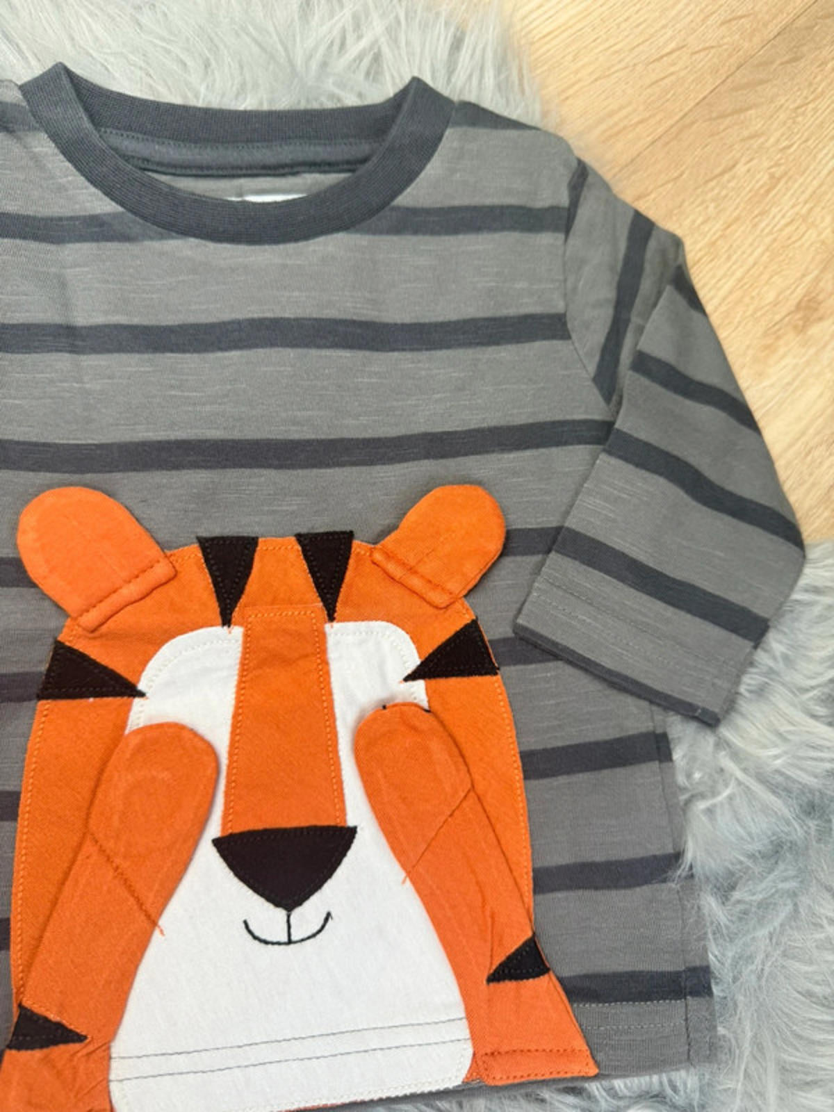 Nwot’s Ex-Next Grey Striped Tiger Top - Boys 3-6 Months Little Ones Preloved. Preloved Kids & Children’s Gently Used Clothing. Second Hand Baby, Girls & Boys Clothes. UK Postage