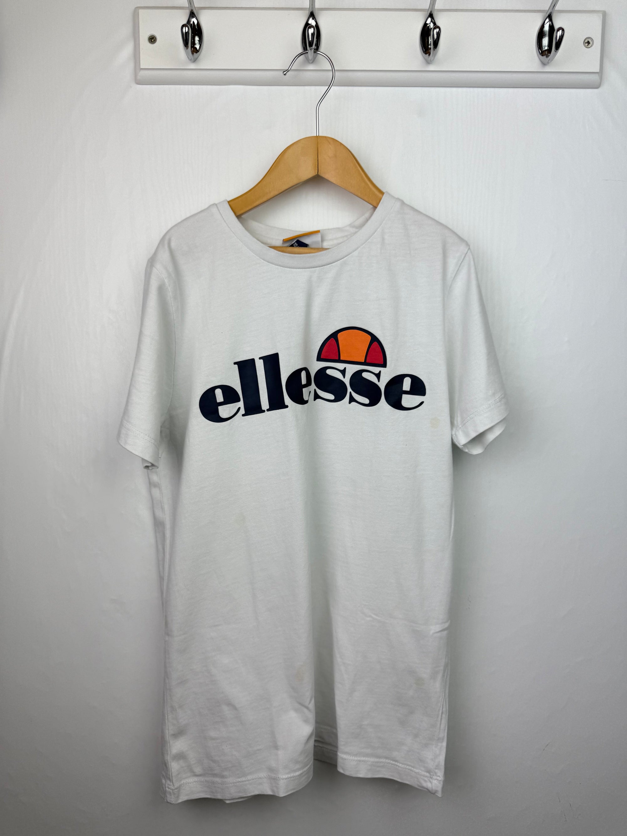 Ellesse Short Sleeve Top - Unisex 10 - 11 Years - Little Ones Preloved. Second Hand Children's & Preloved Baby, Kids, Girls & Boys Clothes. UK online