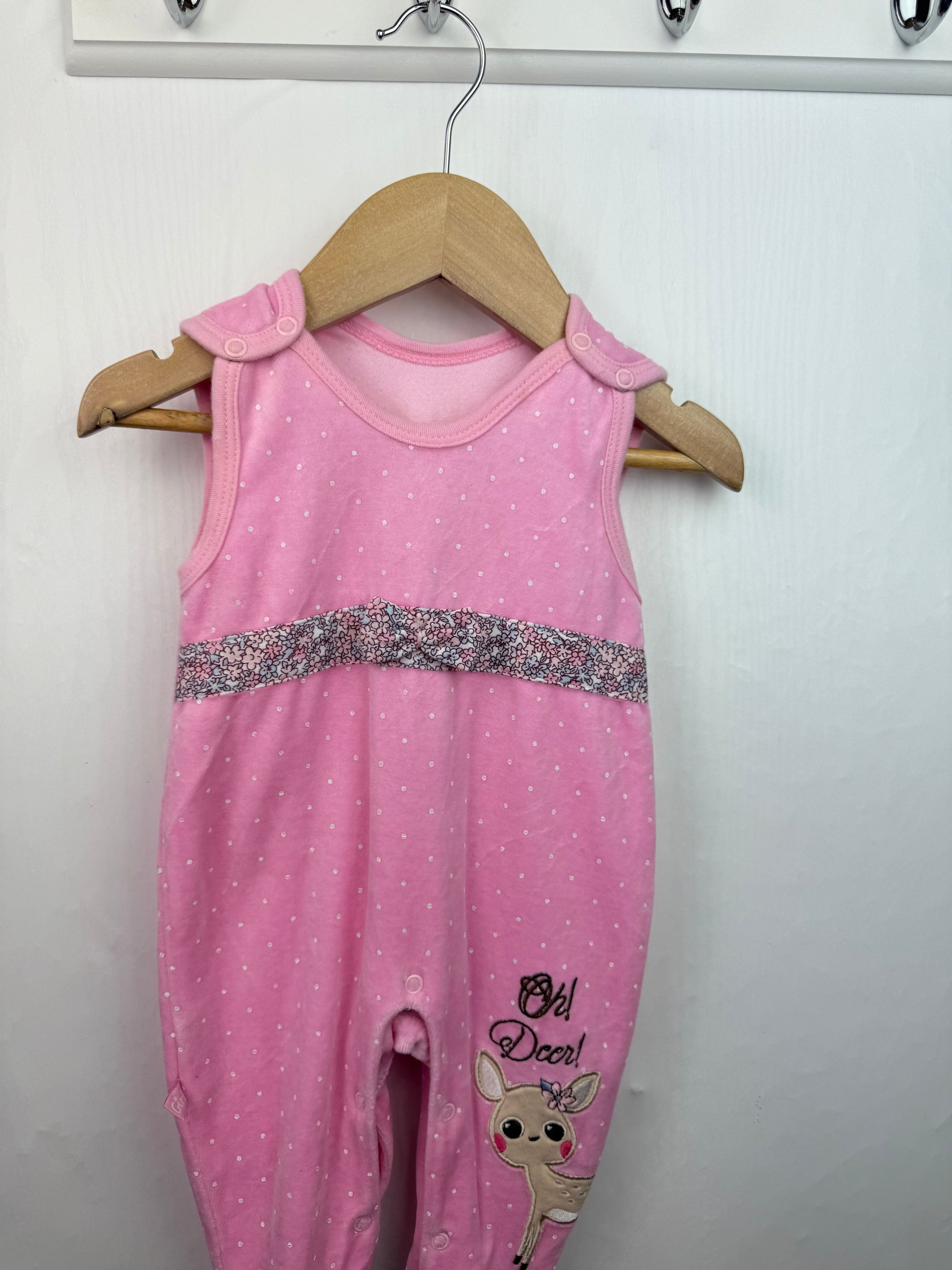 Ewa Klucze Pink Velour Romper - Girls 6 - 9 Months - Little Ones Preloved. Second Hand Children's & Preloved Baby, Kids, Girls & Boys Clothes. UK online