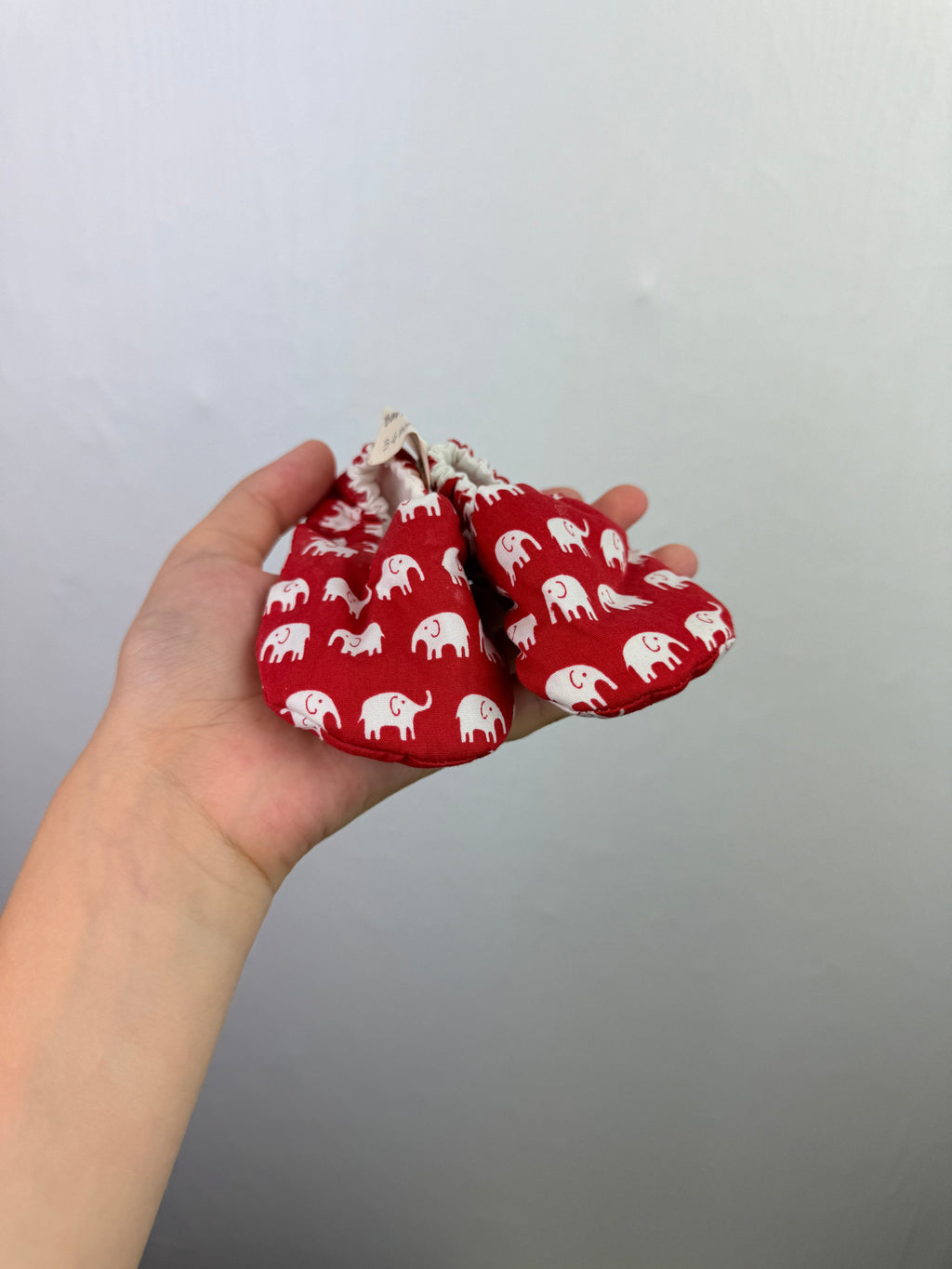 Ezmi Baby Elephant Baby Slippers - Unisex 3 - 6 Months - Little Ones Preloved. Second Hand Children's & Preloved Baby, Kids, Girls & Boys Clothes. UK online