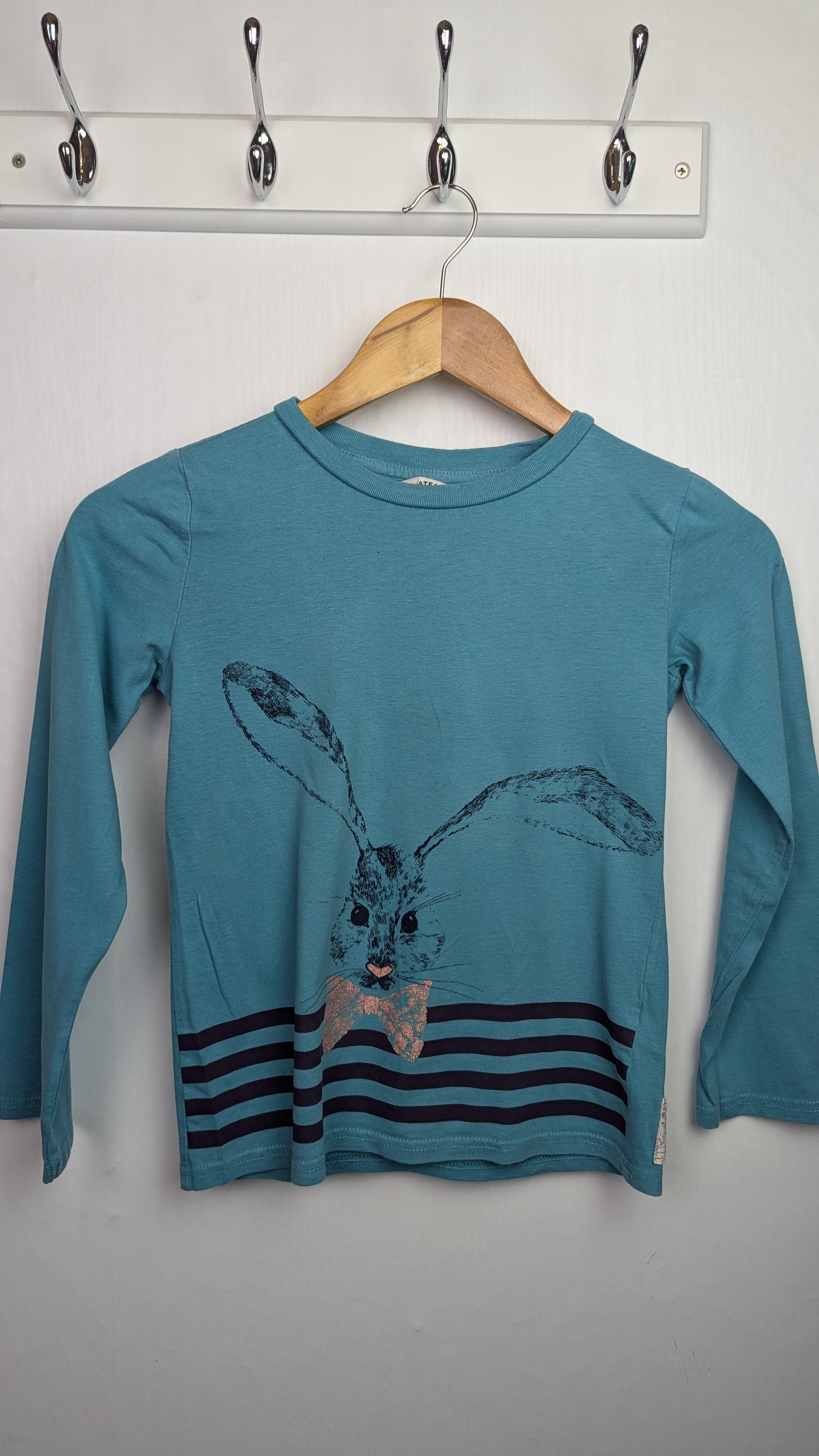 FatFace Blue Long Sleeve Top - Girls 8 - 9 Years - Little Ones Preloved. Second Hand Children's & Preloved Baby, Kids, Girls & Boys Clothes. UK online