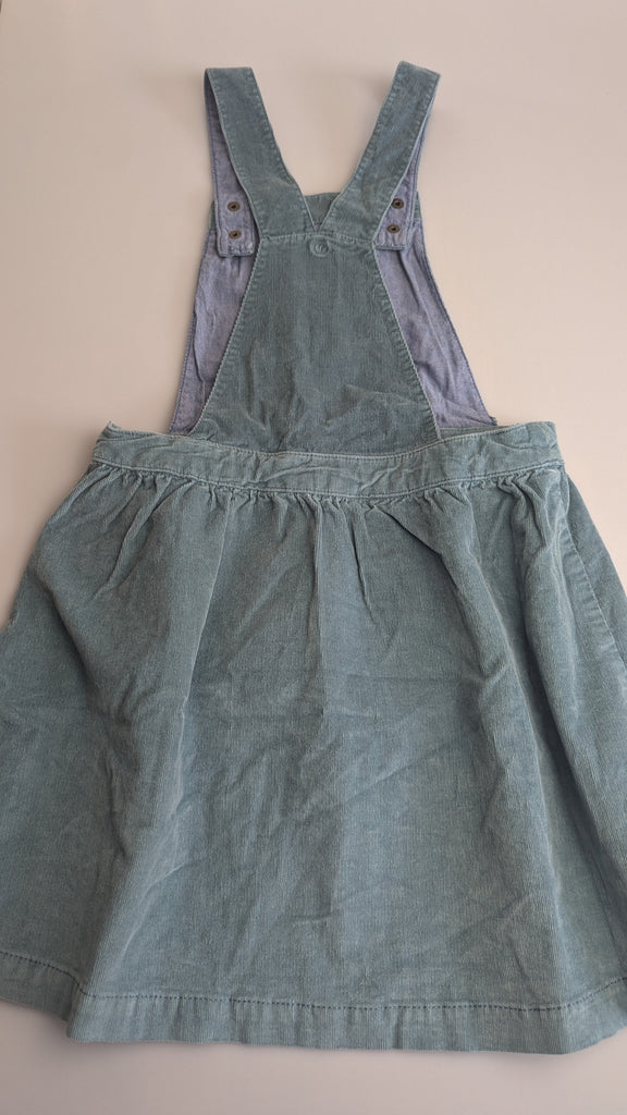 FatFace Green Cord Dungaree Dress - Girls 12-13 Years FatFace Used, Preloved, Preworn & Second Hand Baby, Kids & Children's Clothing UK Online. Cheap affordable. Brands including Next, Joules, Nutmeg Morrisons, TU, F&F, H&M.