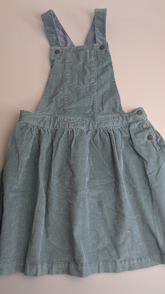 FatFace Green Cord Dungaree Dress - Girls 12-13 Years FatFace Used, Preloved, Preworn & Second Hand Baby, Kids & Children's Clothing UK Online. Cheap affordable. Brands including Next, Joules, Nutmeg Morrisons, TU, F&F, H&M.