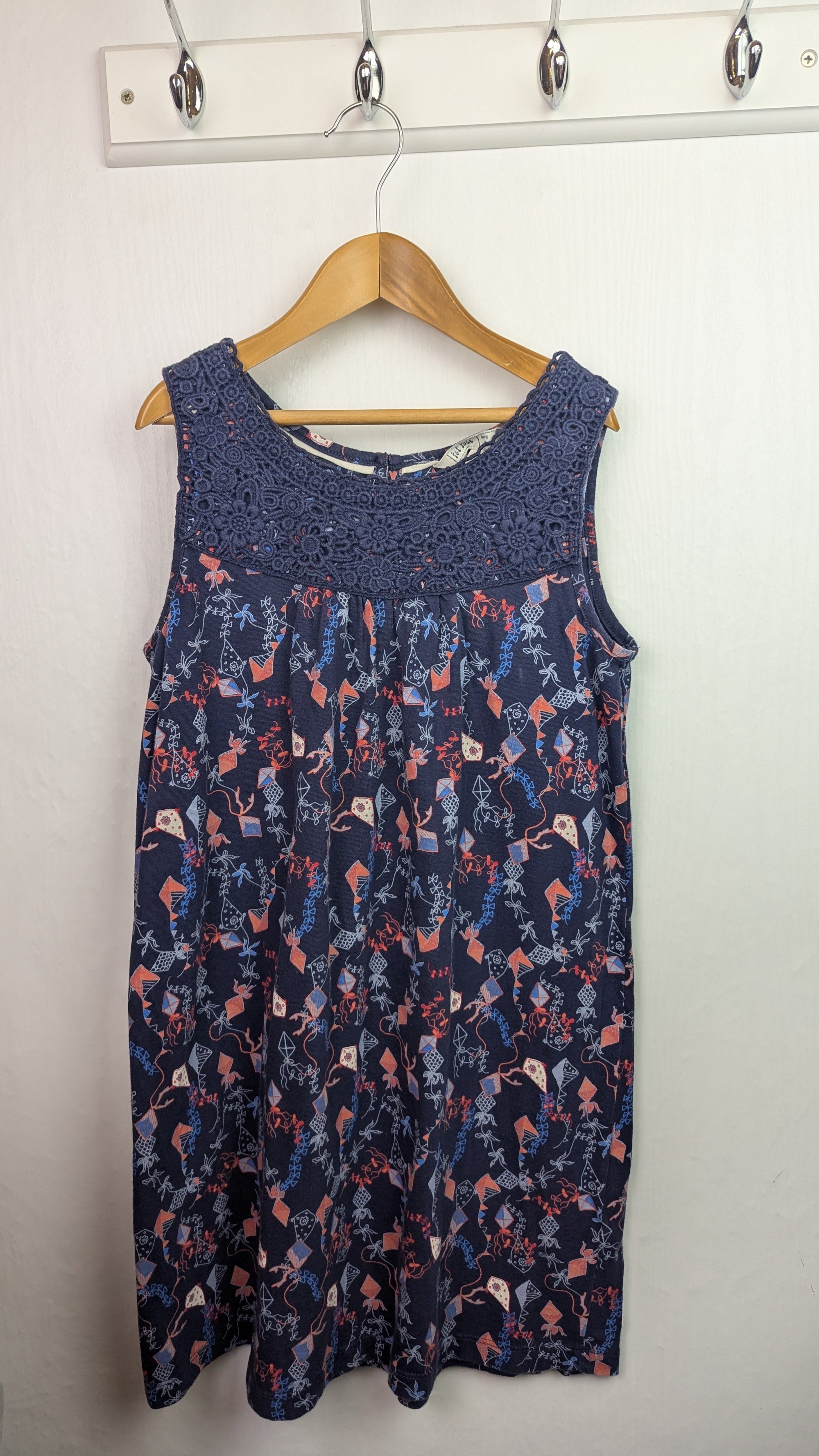 FatFace Navy Kite Sleeveless Dress - Girls 8 - 9 Years - Little Ones Preloved. Second Hand Children's & Preloved Baby, Kids, Girls & Boys Clothes. UK online