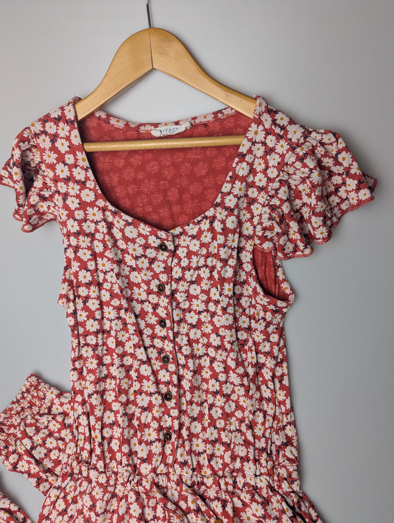 FatFace Red Floral Jumpsuit - Girls 9-10 Years Little Ones Preloved Used, Preloved, Preworn Baby, Girls & Boys Clothes. Kids & Children's second hand Clothing UK Online. Cheap affordable. Brands including Next, Joules, Nutmeg Morrisons, TU, F&F, H&M.