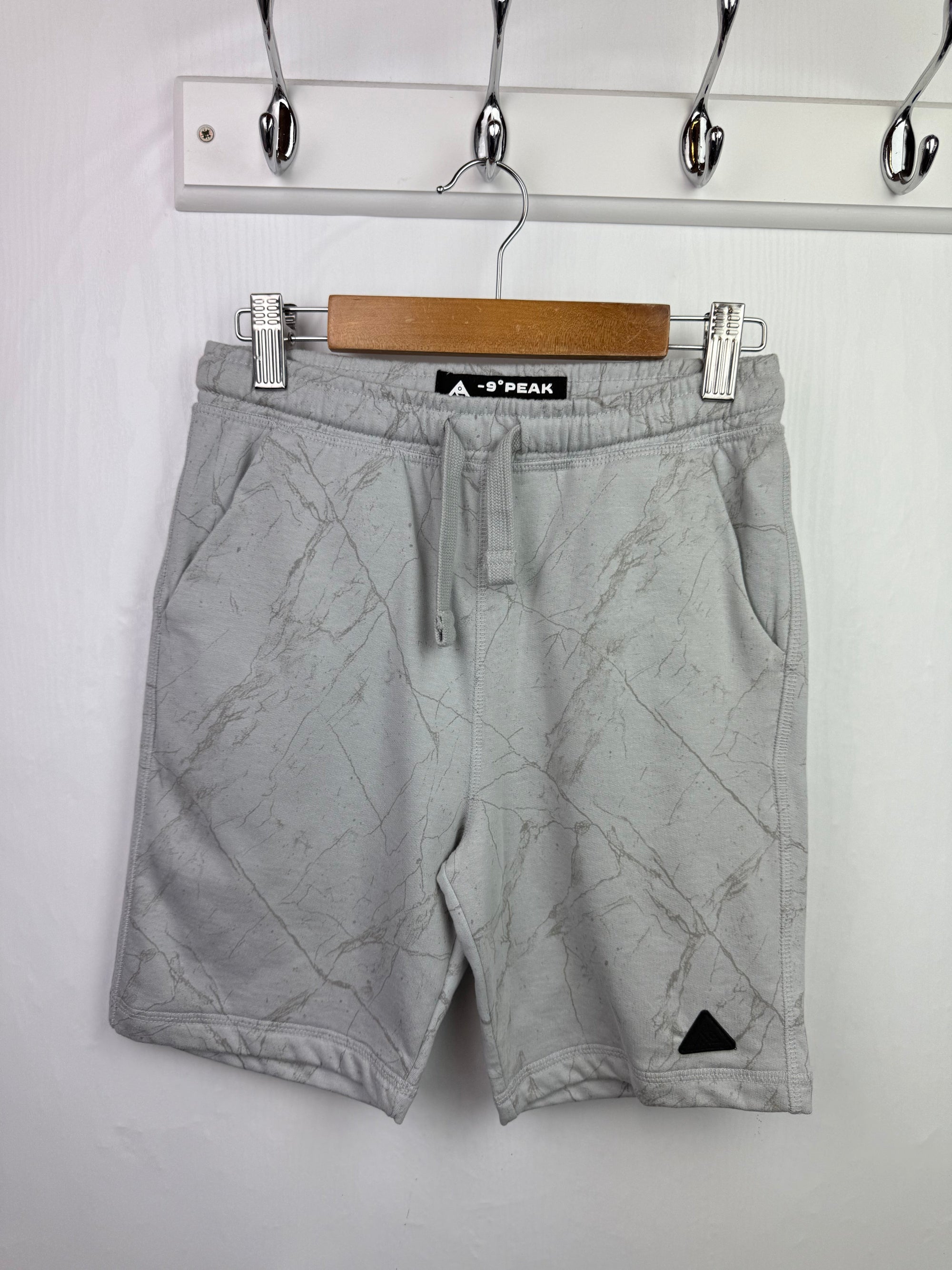 F&F - 9 Peak Grey Shorts - Boys 7 - 8 Years - Little Ones Preloved. Second Hand Children's & Preloved Baby, Kids, Girls & Boys Clothes. UK online