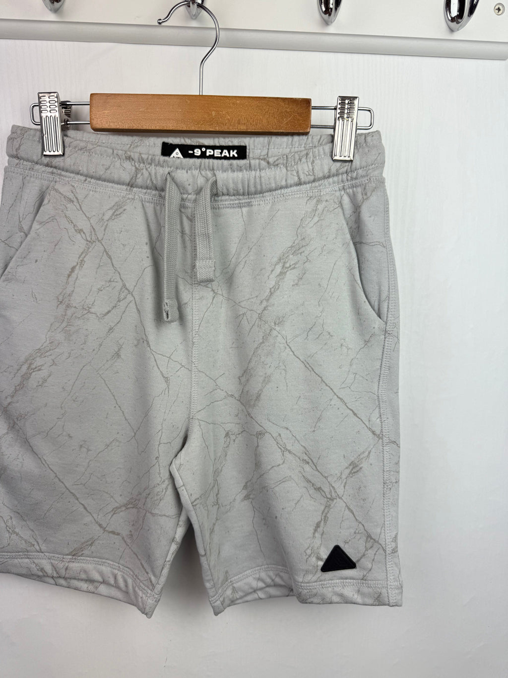 F&F - 9 Peak Grey Shorts - Boys 7 - 8 Years - Little Ones Preloved. Second Hand Children's & Preloved Baby, Kids, Girls & Boys Clothes. UK online