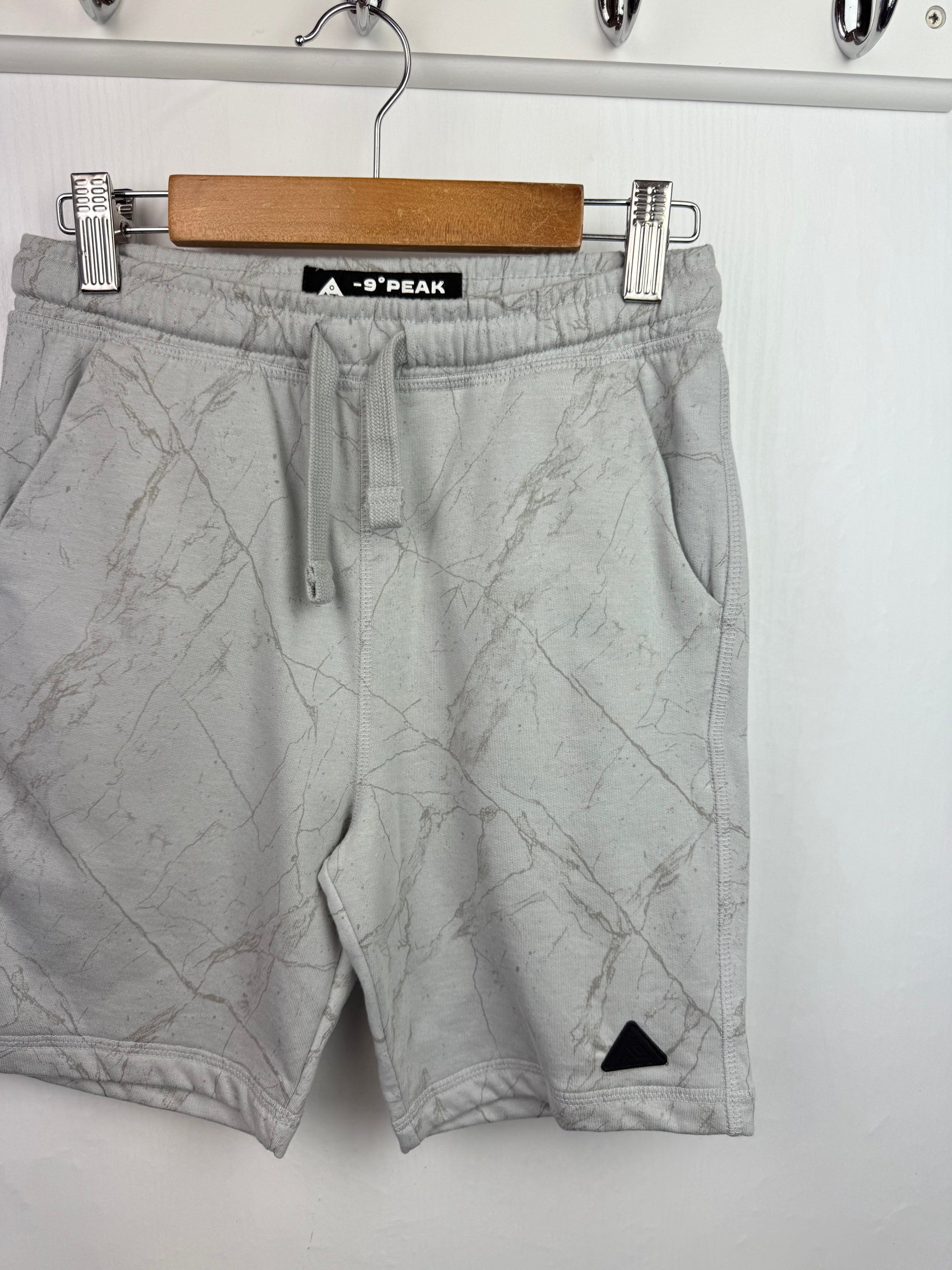 F&F - 9 Peak Grey Shorts - Boys 7 - 8 Years - Little Ones Preloved. Second Hand Children's & Preloved Baby, Kids, Girls & Boys Clothes. UK online