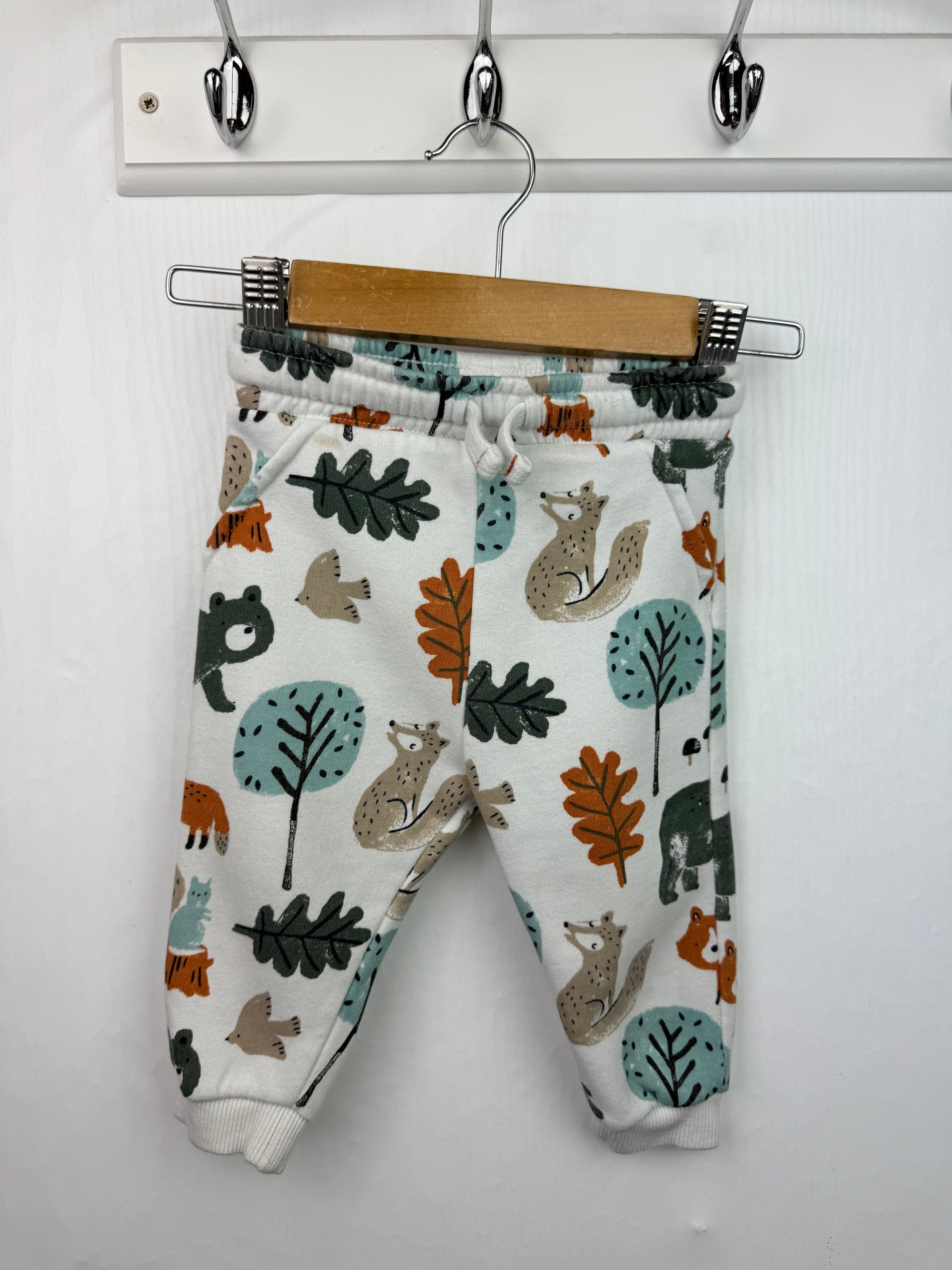 F&F Autumn Animal Joggers - Boys 6 - 9 Months - Little Ones Preloved. Second Hand Children's & Preloved Baby, Kids, Girls & Boys Clothes. UK online