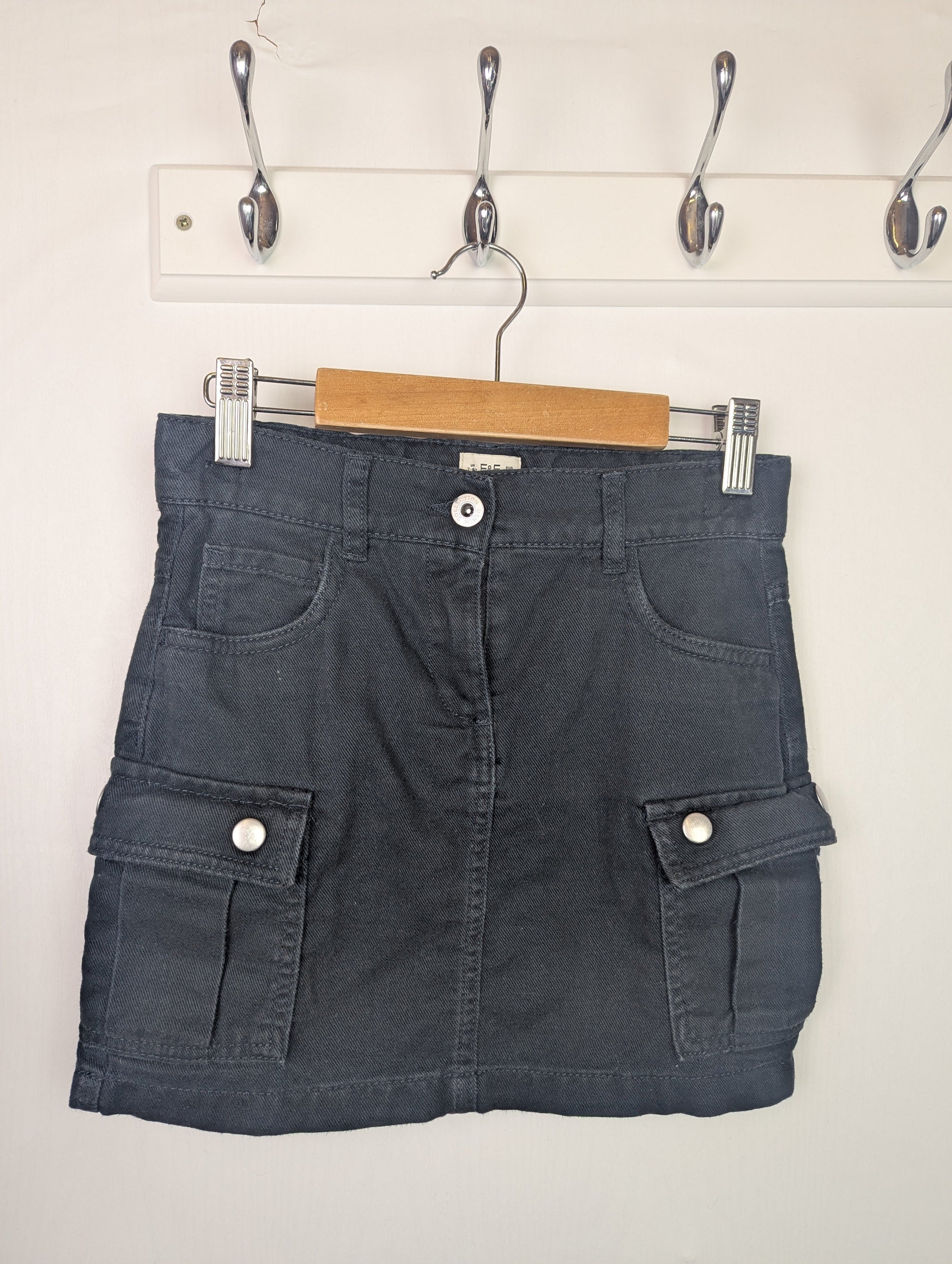 F&F Black Denim Skirt - Girls 7 - 8 Years - Little Ones Preloved. Second Hand Children's & Preloved Baby, Kids, Girls & Boys Clothes. UK online