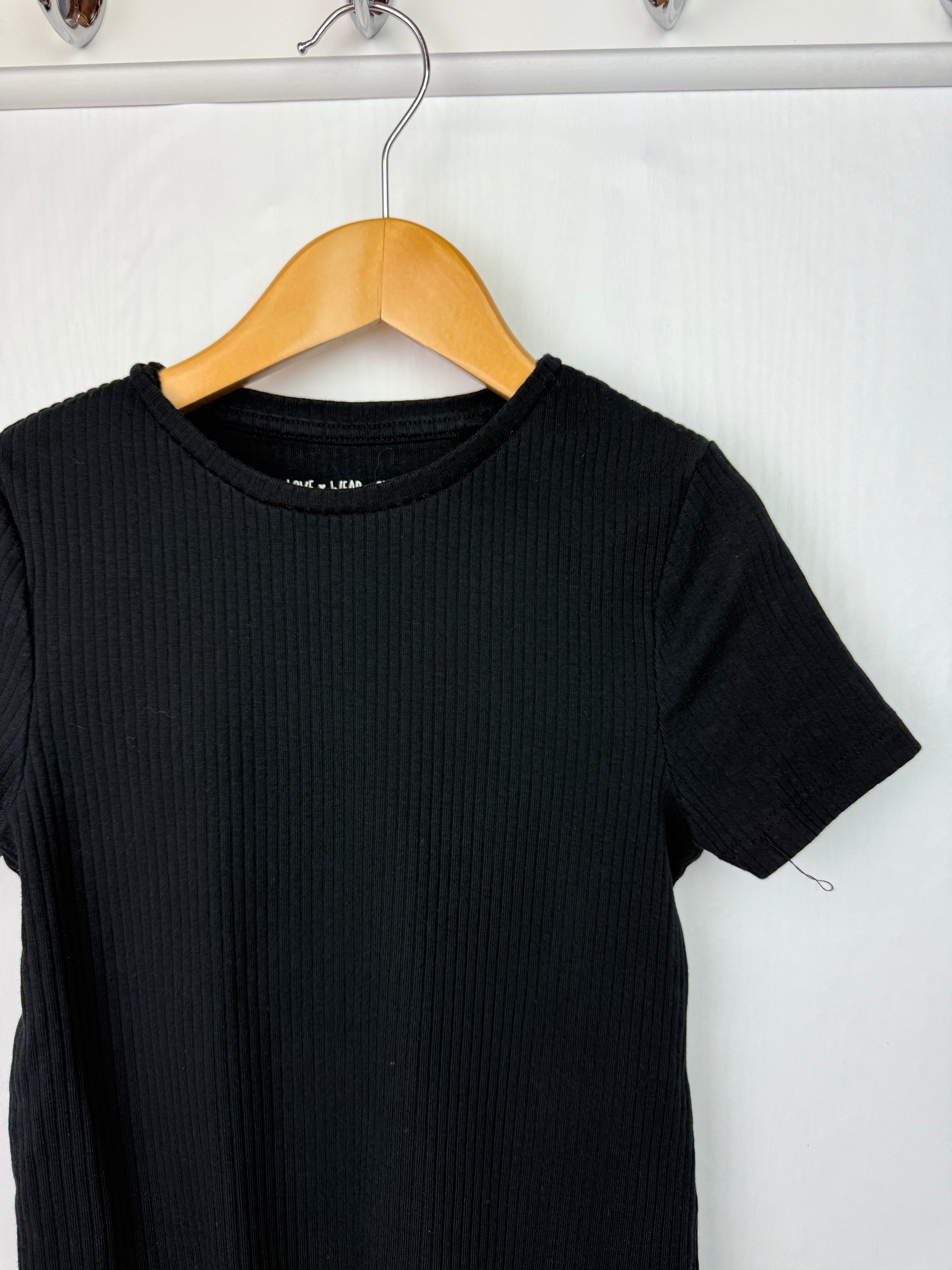 F&F Black Ribbed Top - Girls 9 - 10 Years - Little Ones Preloved. Second Hand Children's & Preloved Baby, Kids, Girls & Boys Clothes. UK online