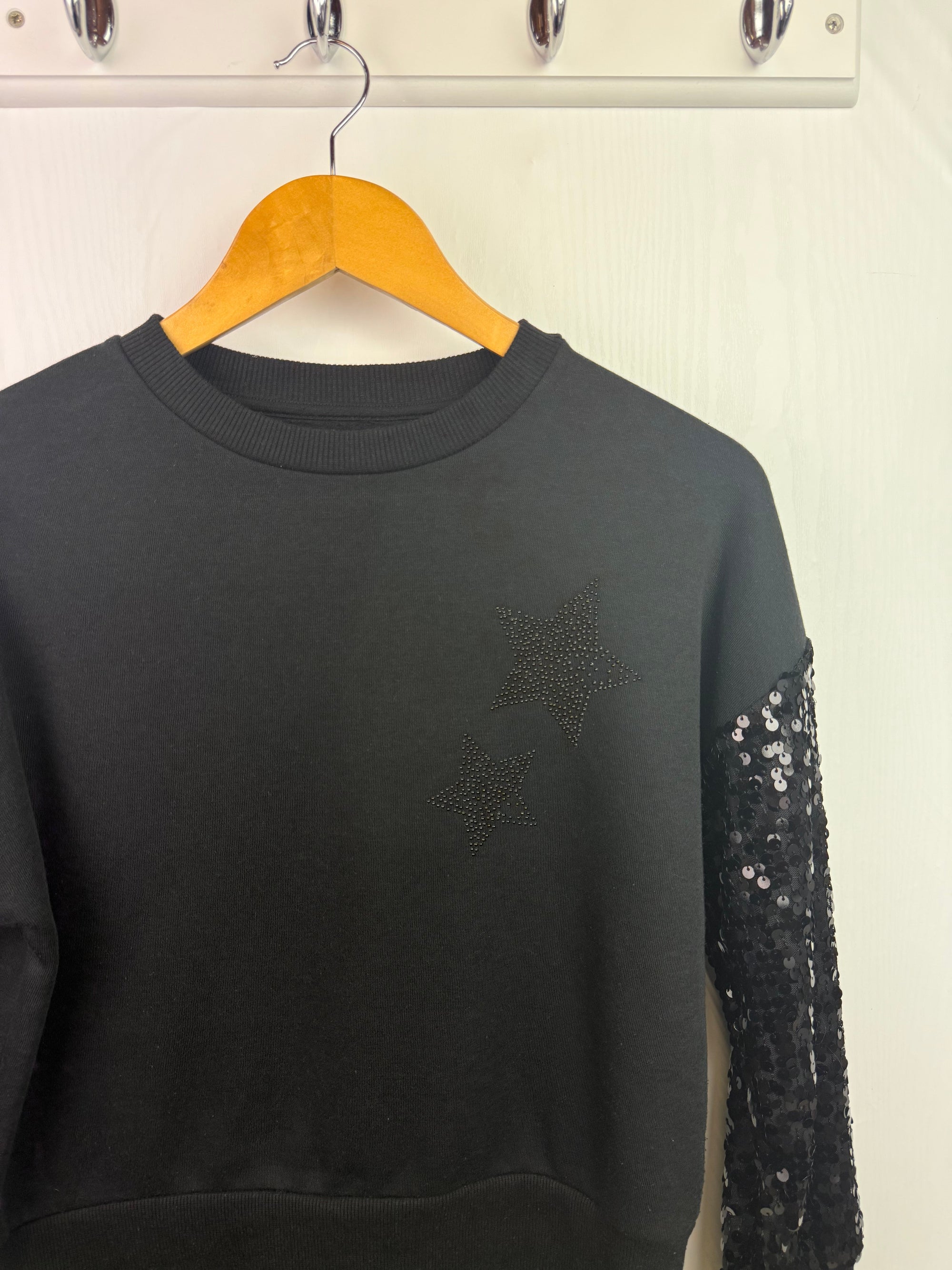 F&F Black Sequin Jumper - Girls 10 - 11 Years - Little Ones Preloved. Second Hand Children's & Preloved Baby, Kids, Girls & Boys Clothes. UK online