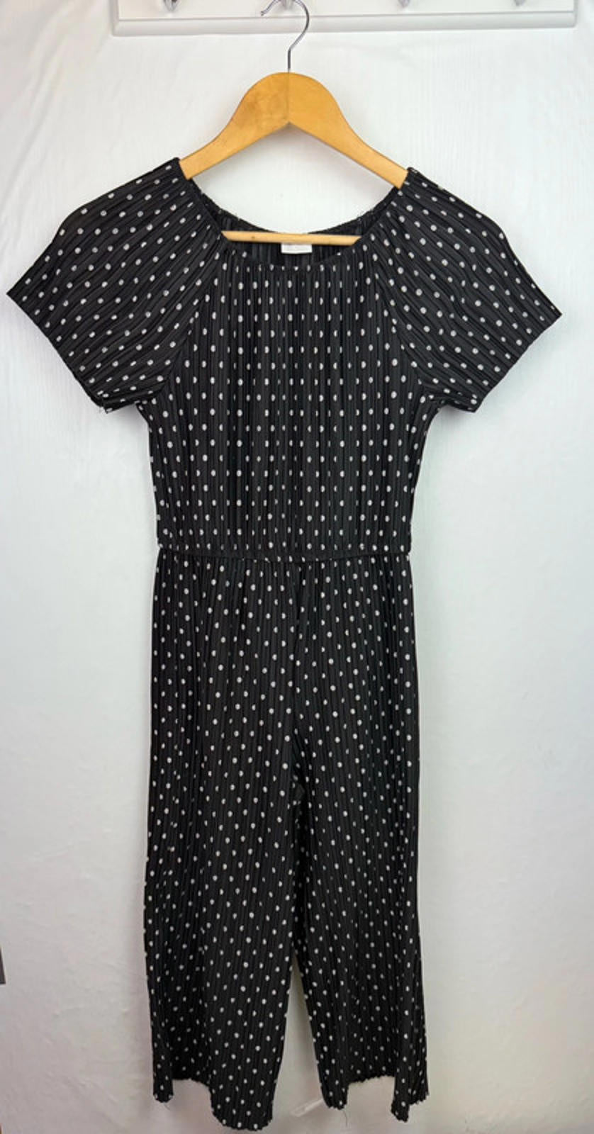 F&F Black & White Spotty Jumpsuit - Girls 10 - 11 Years - Little Ones Preloved. Second Hand Children's & Preloved Baby, Kids, Girls & Boys Clothes. UK online