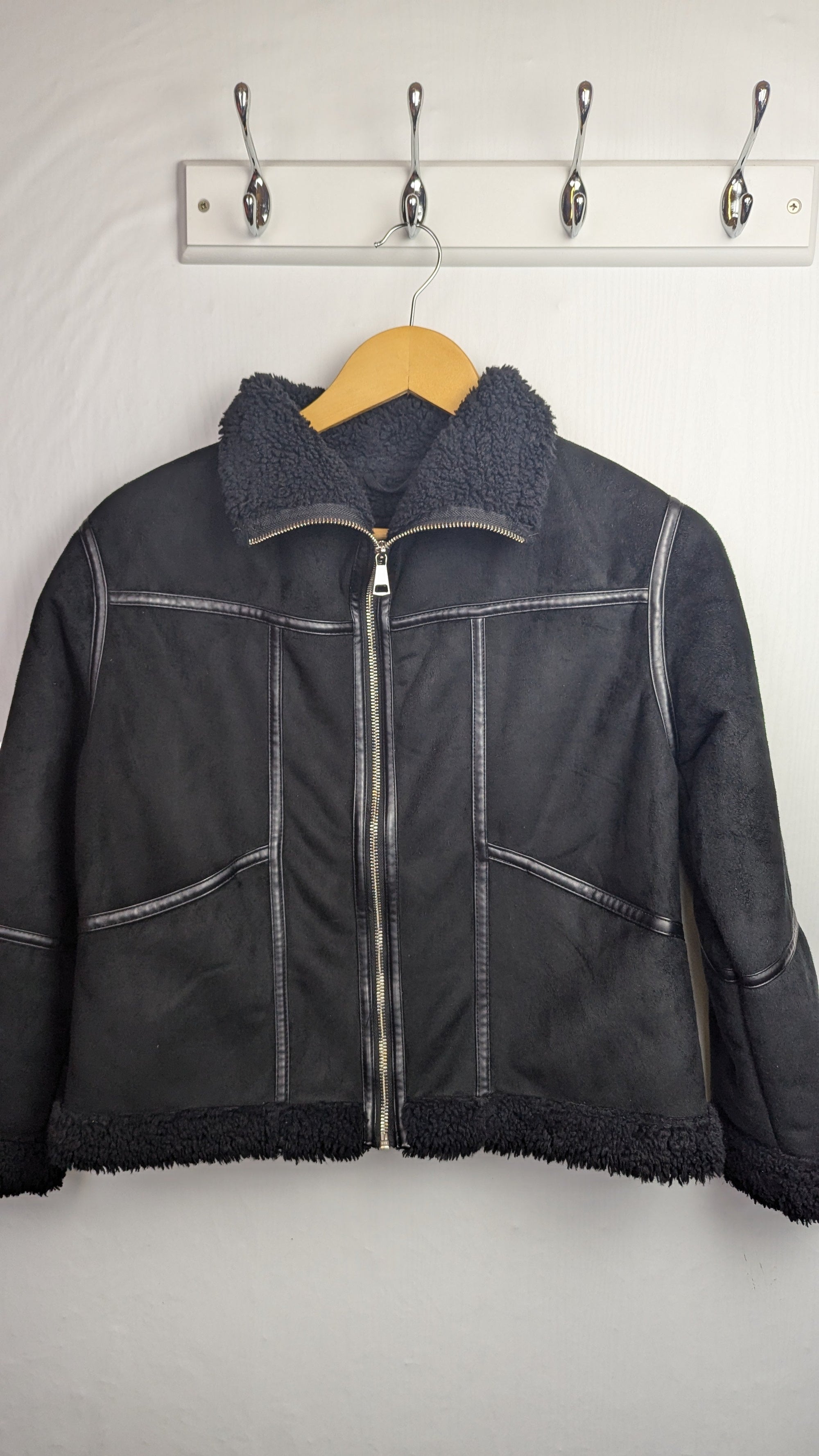 F&F Black Zip Jacket - Girls 11 - 12 Years - Little Ones Preloved. Second Hand Children's & Preloved Baby, Kids, Girls & Boys Clothes. UK online