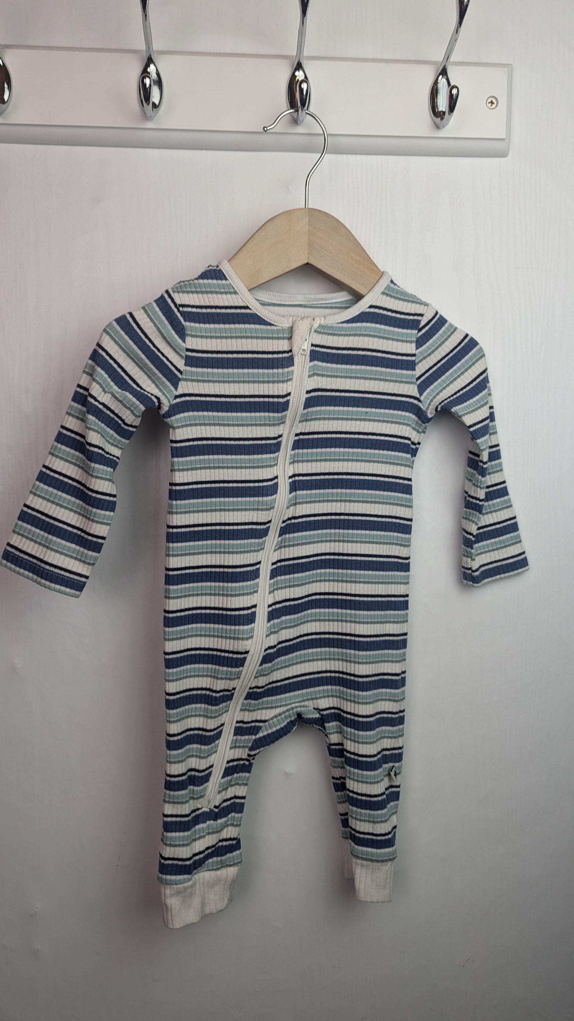 F&F Blue & Green Ribbed Romper - Boys 3 - 6 Months - Little Ones Preloved. Second Hand Children's & Preloved Baby, Kids, Girls & Boys Clothes. UK online