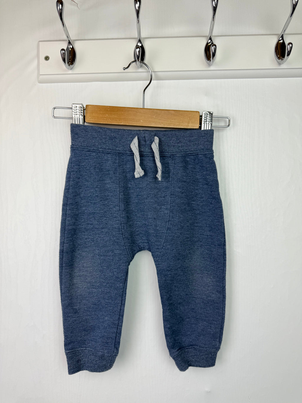 F&F Blue Jogging Bottoms - Boys 6 - 9 Months - Little Ones Preloved. Second Hand Children's & Preloved Baby, Kids, Girls & Boys Clothes. UK online