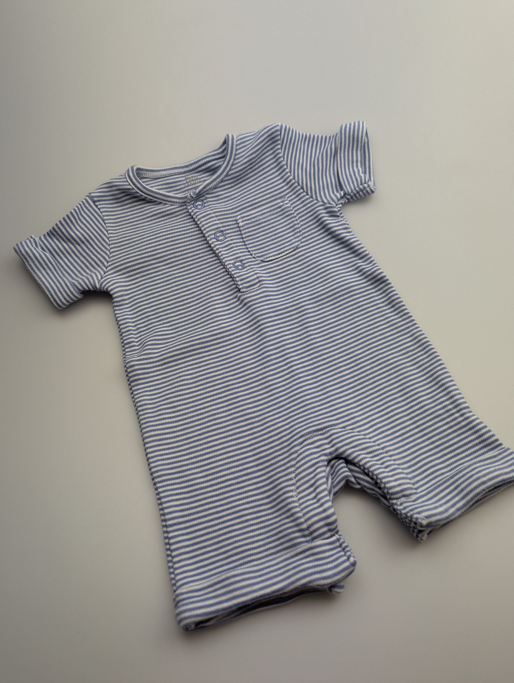 F&F Blue Stripe Romper - Boys 0 - 3 Months - Little Ones Preloved. Second Hand Children's & Preloved Baby, Kids, Girls & Boys Clothes. UK online