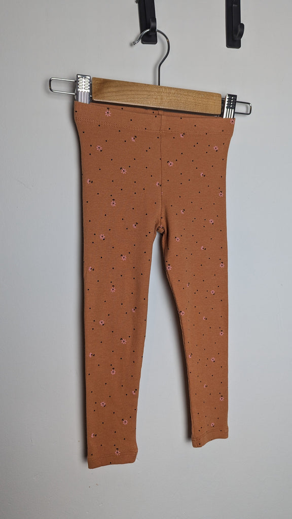 F&F Brown Floral Ribbed Leggings - Girls 2-3 Years Little Ones Preloved Used, Preloved, Preworn & Second Hand Baby, Kids & Children's Clothing UK Online. Cheap affordable. Brands including Next, Joules, Nutmeg Morrisons, TU, F&F, H&M.