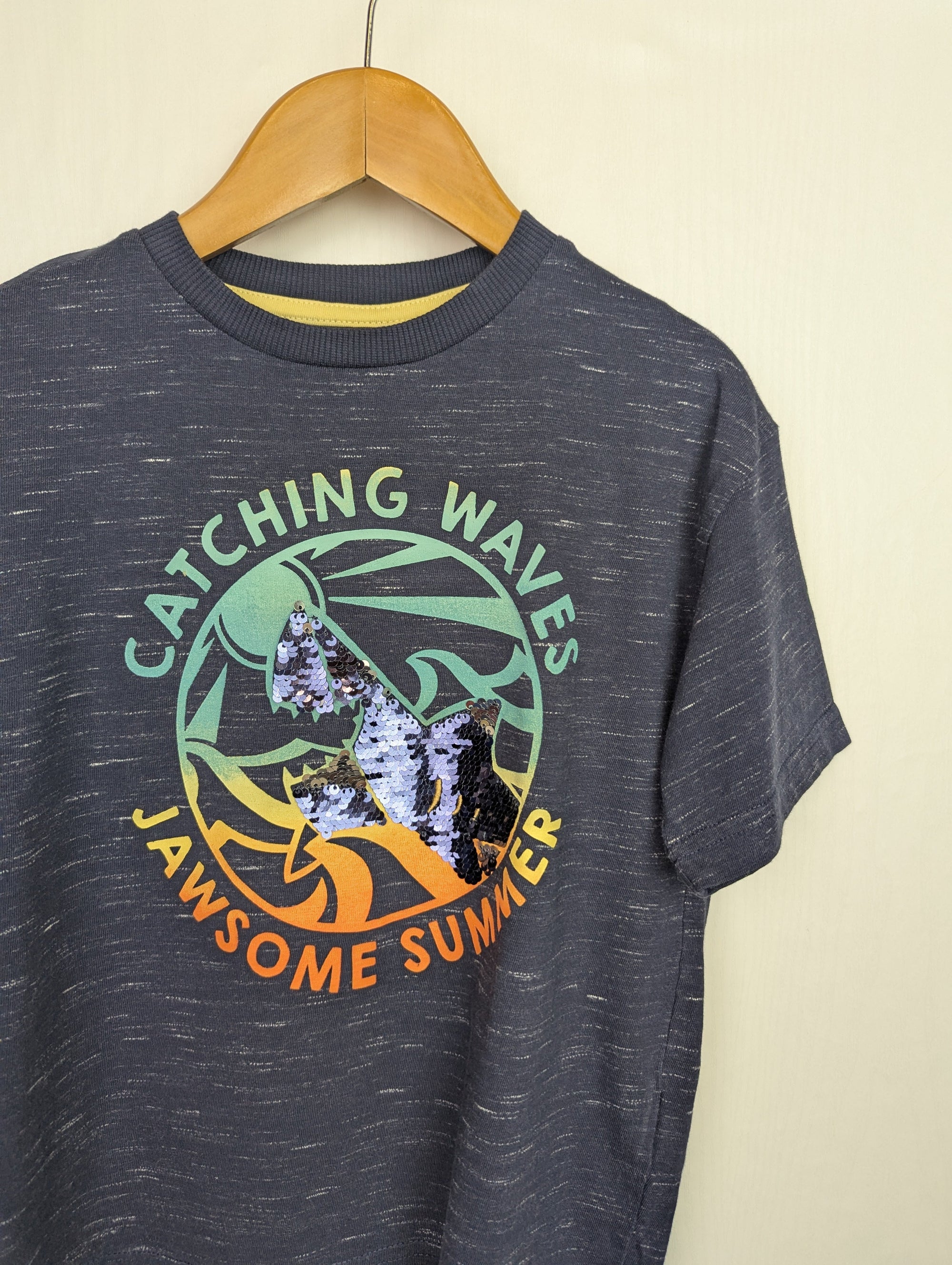 F&F 'Catching Waves' Sequin Top - Boys 3 - 4 Years - Little Ones Preloved. Second Hand Children's & Preloved Baby, Kids, Girls & Boys Clothes. UK online