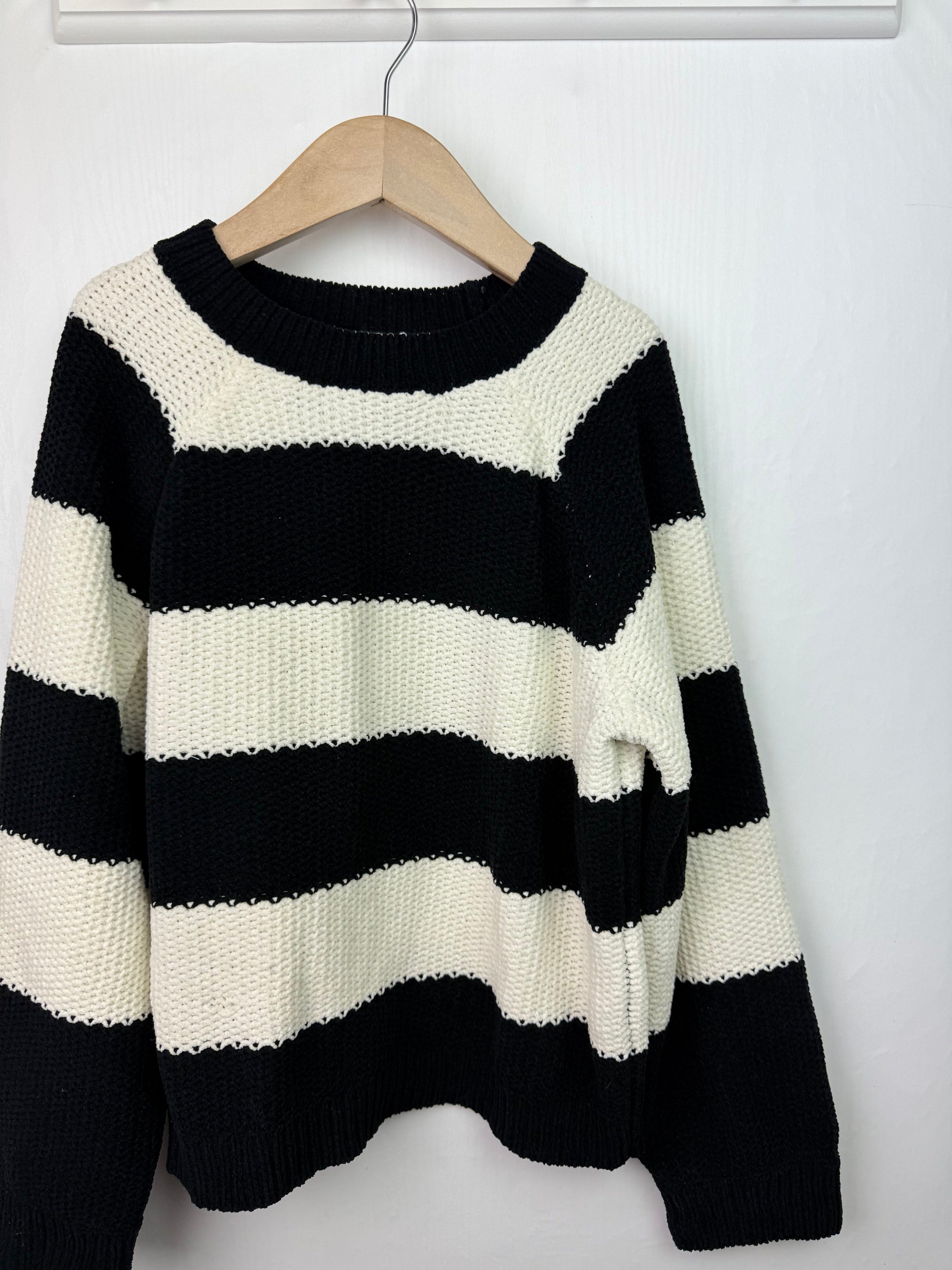 F&F Chunky Knit Striped Jumper - Girls 9 - 10 Years - Little Ones Preloved. Second Hand Children's & Preloved Baby, Kids, Girls & Boys Clothes. UK online
