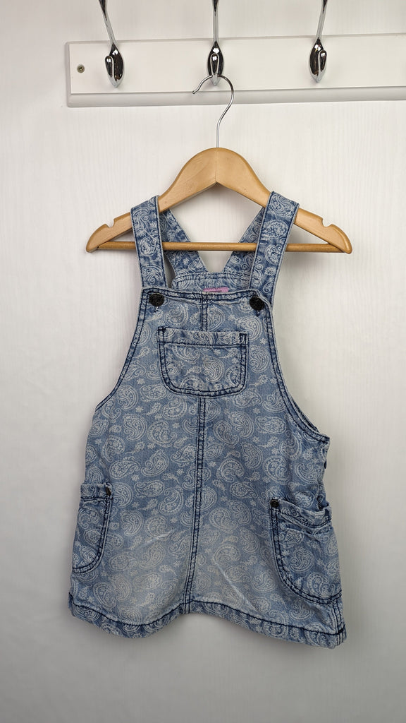 F&F Denim Dungaree Dress 2-3y F&F Used, Preloved, Preworn & Second Hand Baby, Kids & Children's Clothing UK Online. Cheap affordable. Brands including Next, Joules, Nutmeg Morrisons, TU, F&F, H&M.