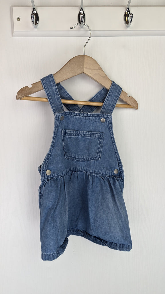 F&F Denim Pinafore Dress - Girls 9-12 Months F& Used, Preloved, Preworn & Second Hand Baby, Kids & Children's Clothing UK Online. Cheap affordable. Brands including Next, Joules, Nutmeg Morrisons, TU, F&F, H&M.