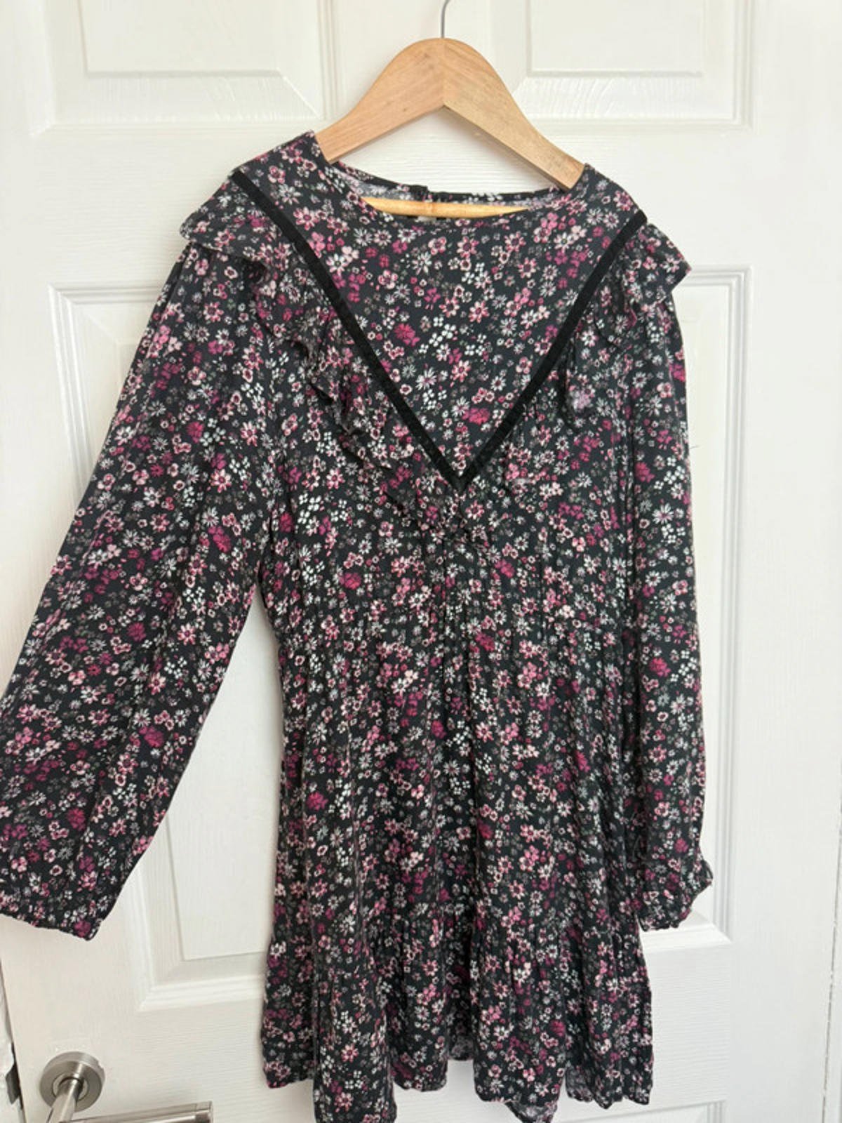 F&F Floral Long Sleeve Dress - Girls 10 - 11 Years - Little Ones Preloved. Second Hand Children's & Preloved Baby, Kids, Girls & Boys Clothes. UK online