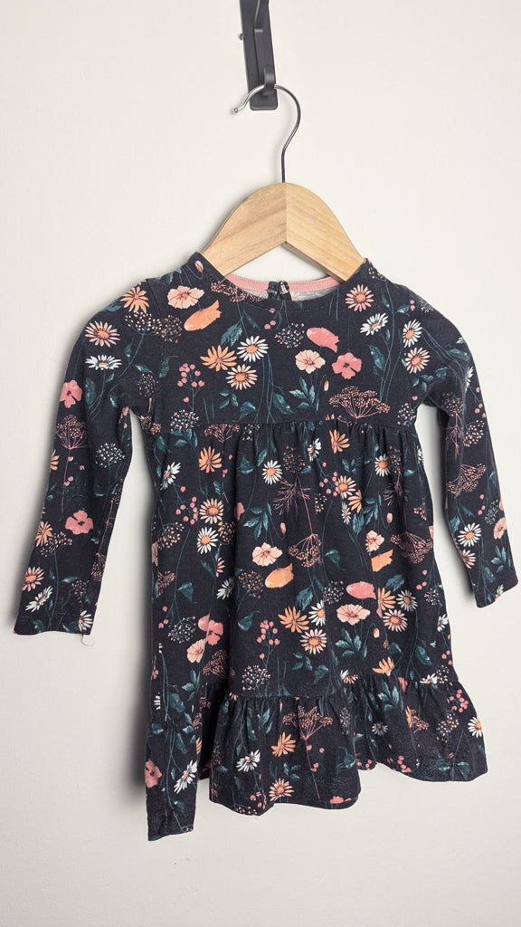 F&F Floral Long Sleeve Dress - Girls 9-12 Months Little Ones Preloved Used, Preloved, Preworn & Second Hand Baby, Kids & Children's Clothing UK Online. Cheap affordable. Brands including Next, Joules, Nutmeg Morrisons, TU, F&F, H&M.