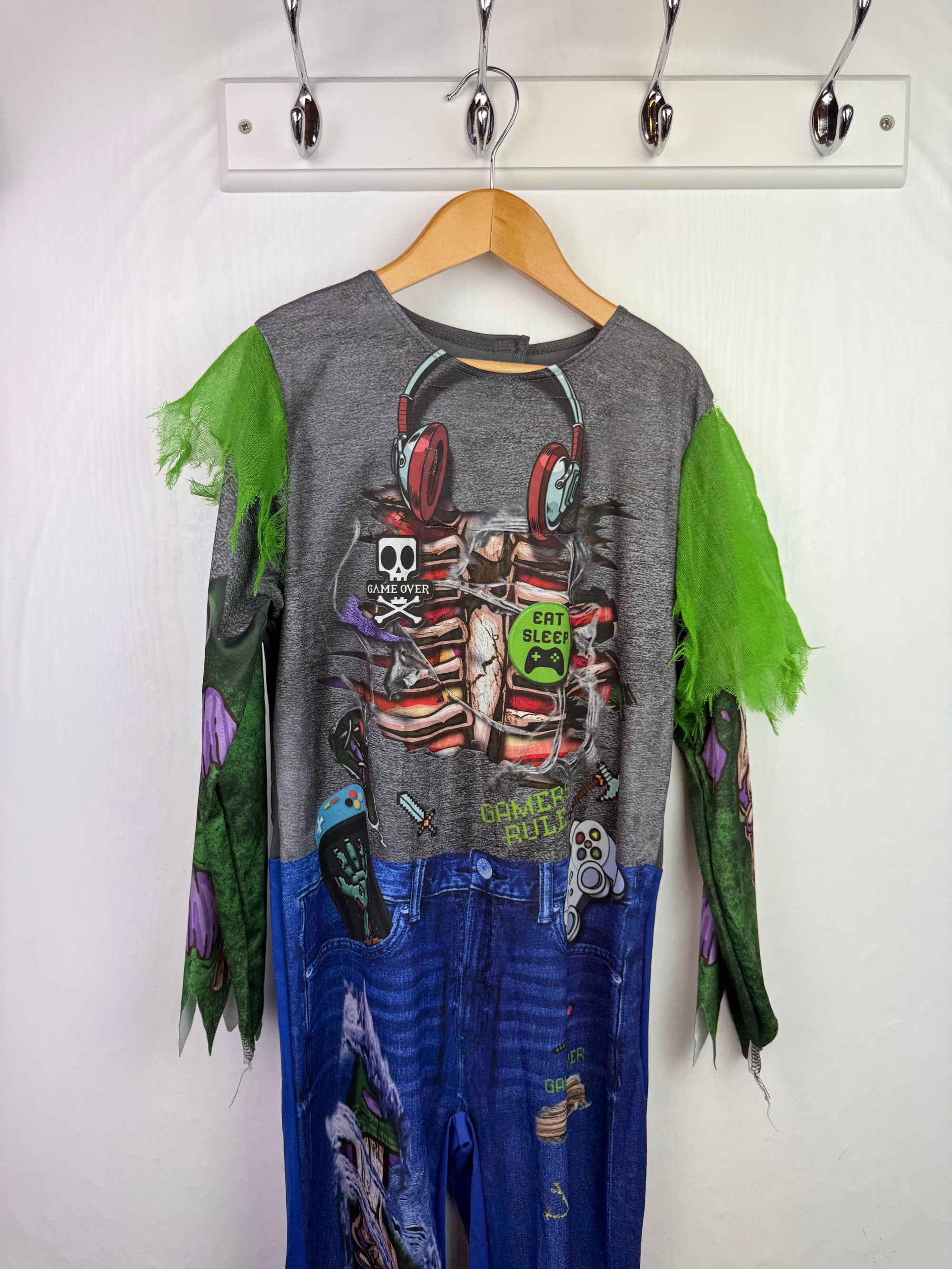 F&F Gaming Zombie Halloween Outfit - Boys 7 - 8 Years - Little Ones Preloved. Second Hand Children's & Preloved Baby, Kids, Girls & Boys Clothes. UK online