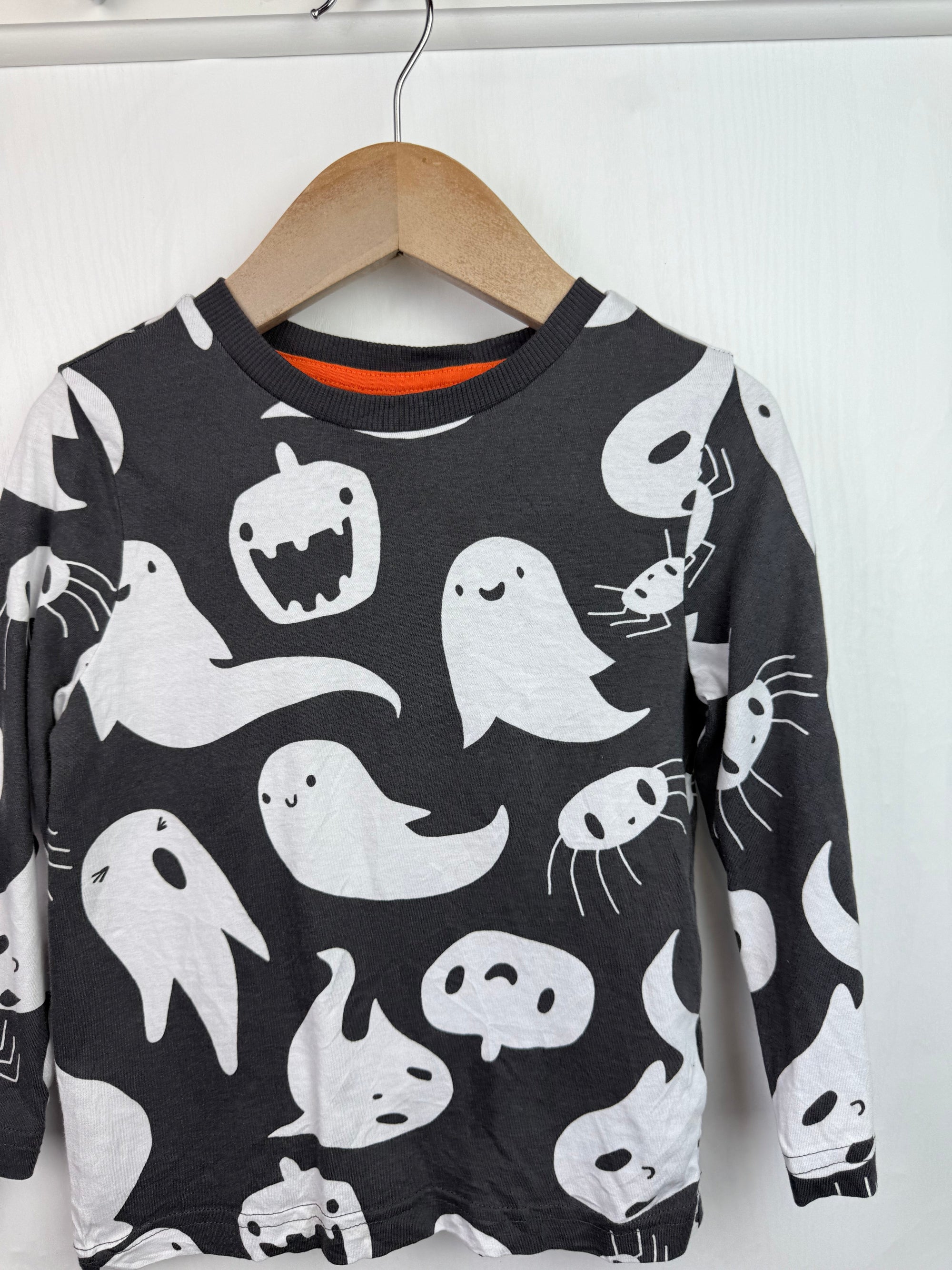 F&F Ghost Long Sleeve Top - Unisex 3 - 4 Years - Little Ones Preloved. Second Hand Children's & Preloved Baby, Kids, Girls & Boys Clothes. UK online