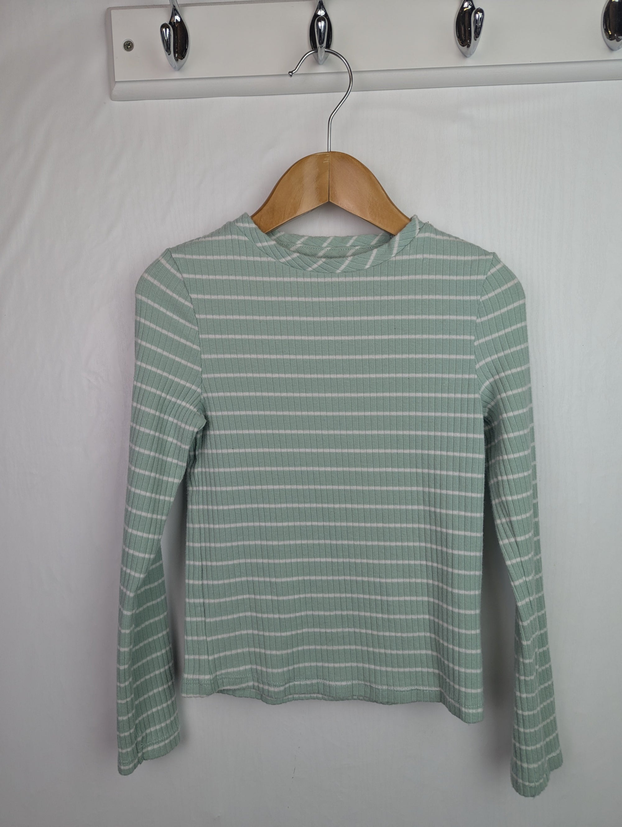 F&F Green Striped Ribbed Top - Girls 7 - 8 Years - Little Ones Preloved. Second Hand Children's & Preloved Baby, Kids, Girls & Boys Clothes. UK online