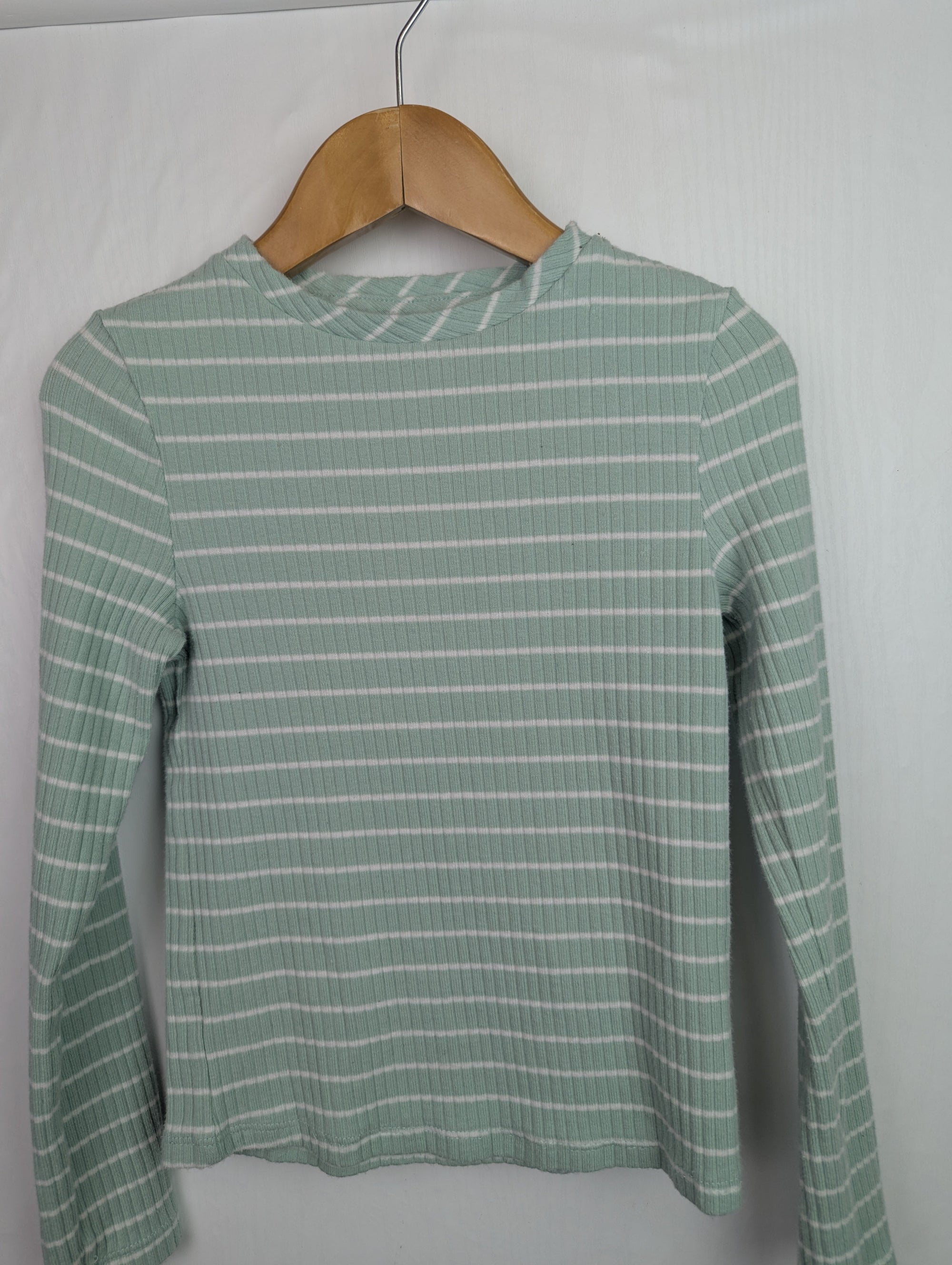 F&F Green Striped Ribbed Top - Girls 7 - 8 Years - Little Ones Preloved. Second Hand Children's & Preloved Baby, Kids, Girls & Boys Clothes. UK online