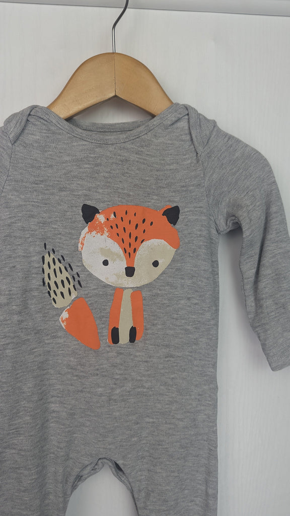 F&F Grey Fox Sleepsuit - Unisex 3-6 Months F&F Used, Preloved, Preworn & Second Hand Baby, Kids & Children's Clothing UK Online. Cheap affordable. Brands including Next, Joules, Nutmeg Morrisons, TU, F&F, H&M.