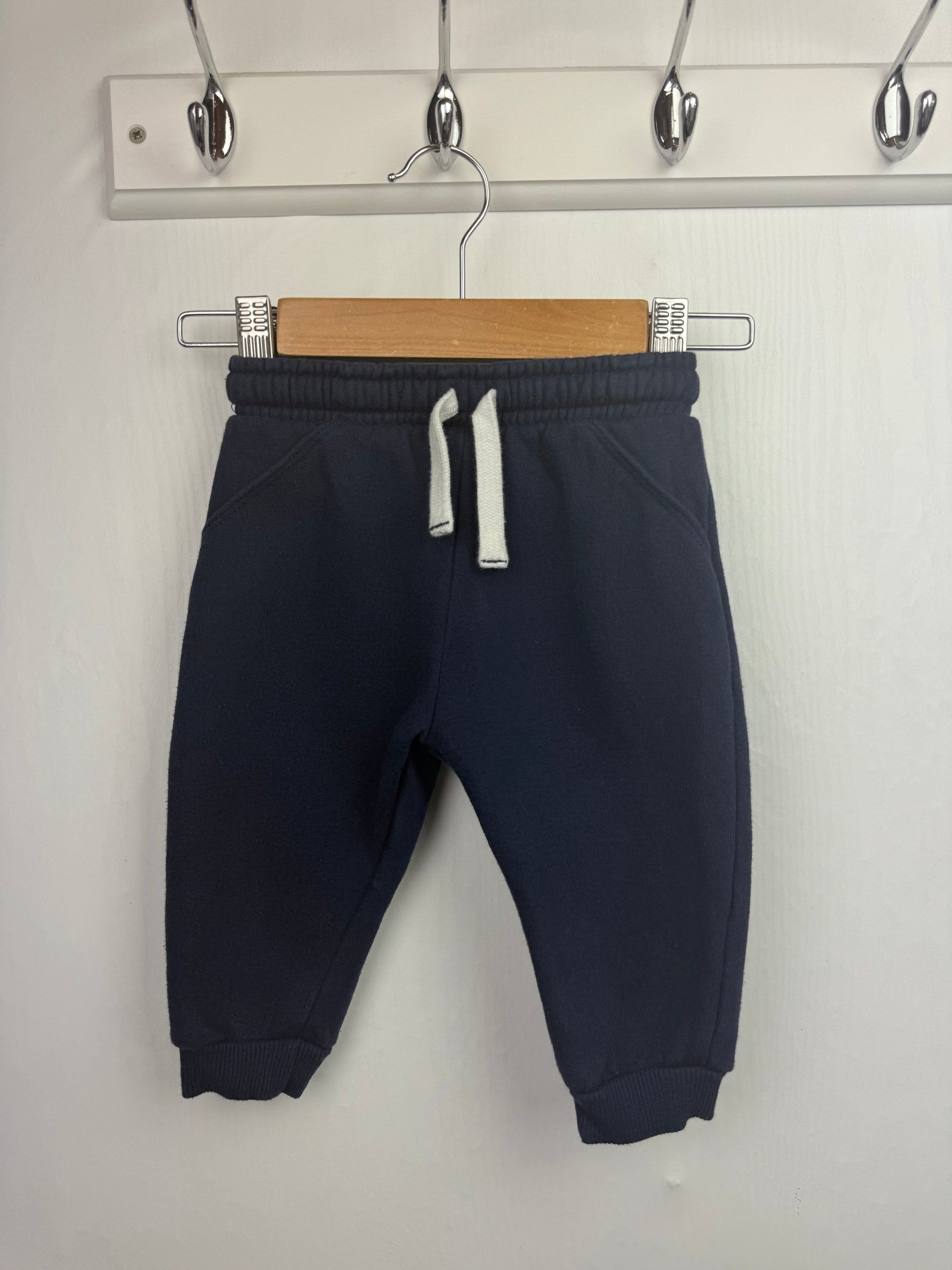 F&F Grey Jogging Bottoms - Boys 6 - 9 Months - Little Ones Preloved. Second Hand Children's & Preloved Baby, Kids, Girls & Boys Clothes. UK online