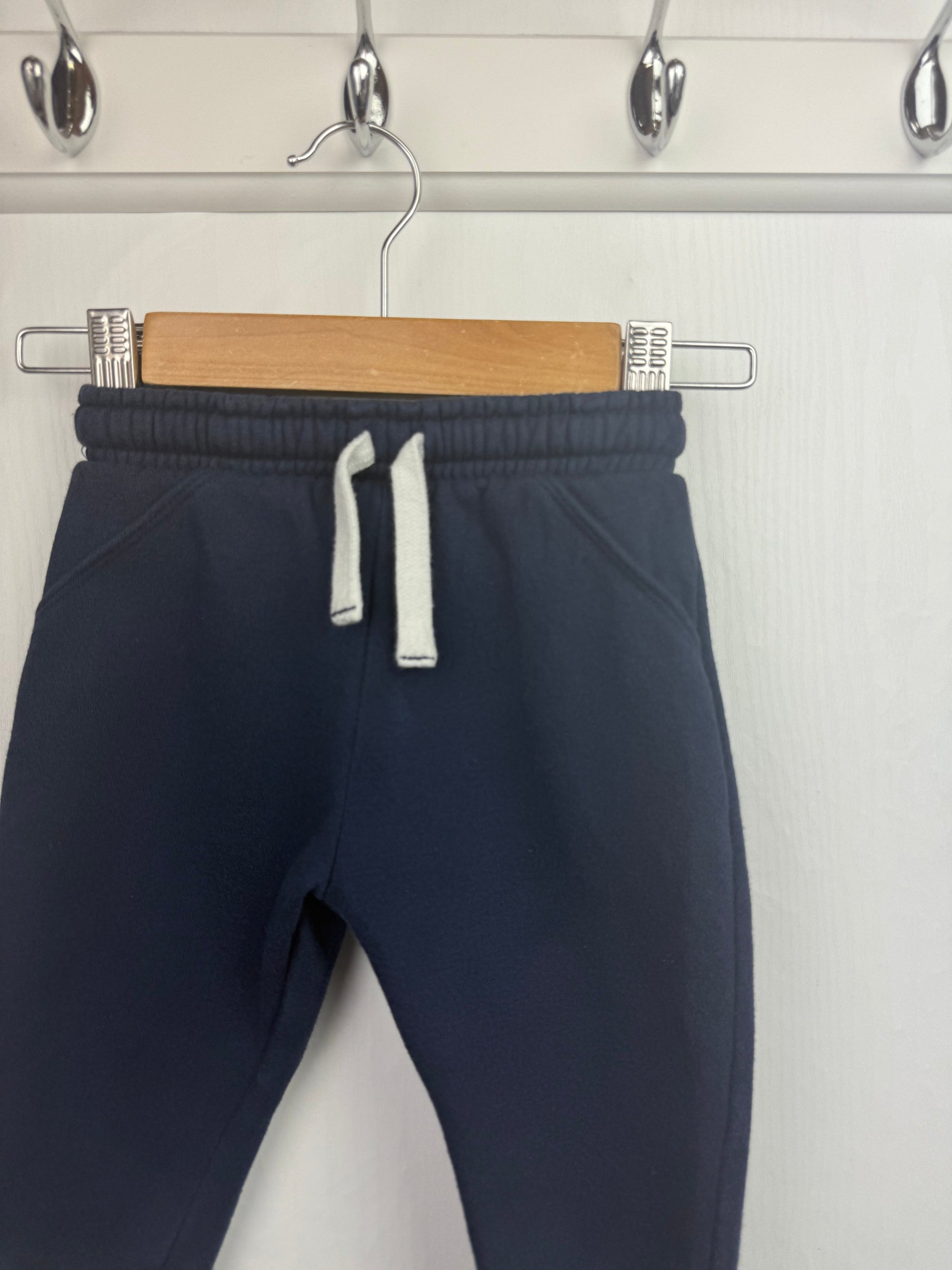 F&F Grey Jogging Bottoms - Boys 6 - 9 Months - Little Ones Preloved. Second Hand Children's & Preloved Baby, Kids, Girls & Boys Clothes. UK online