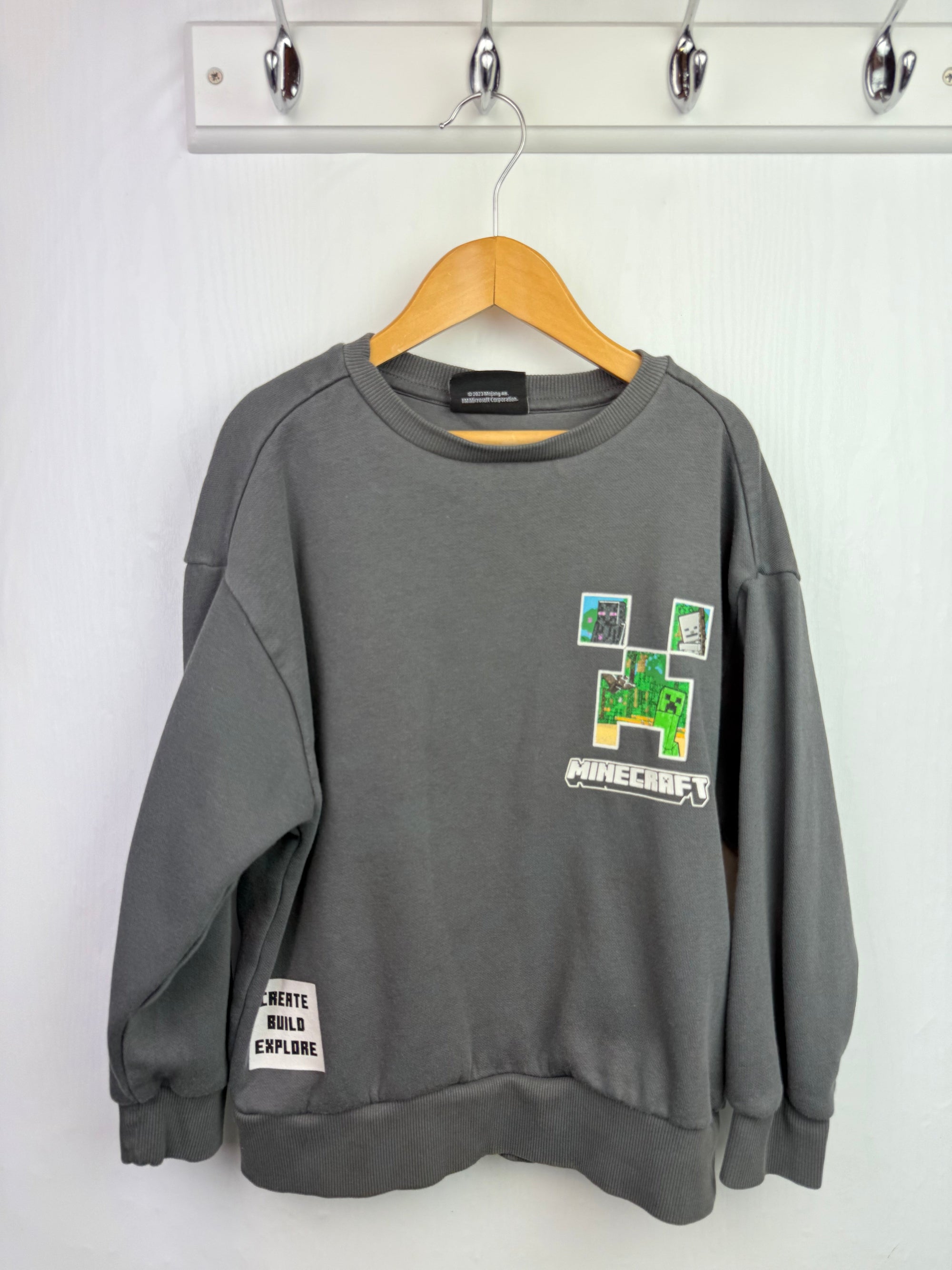 F&F Grey Mincraft Sweater - Boys 6 - 7 Years - Little Ones Preloved. Second Hand Children's & Preloved Baby, Kids, Girls & Boys Clothes. UK online