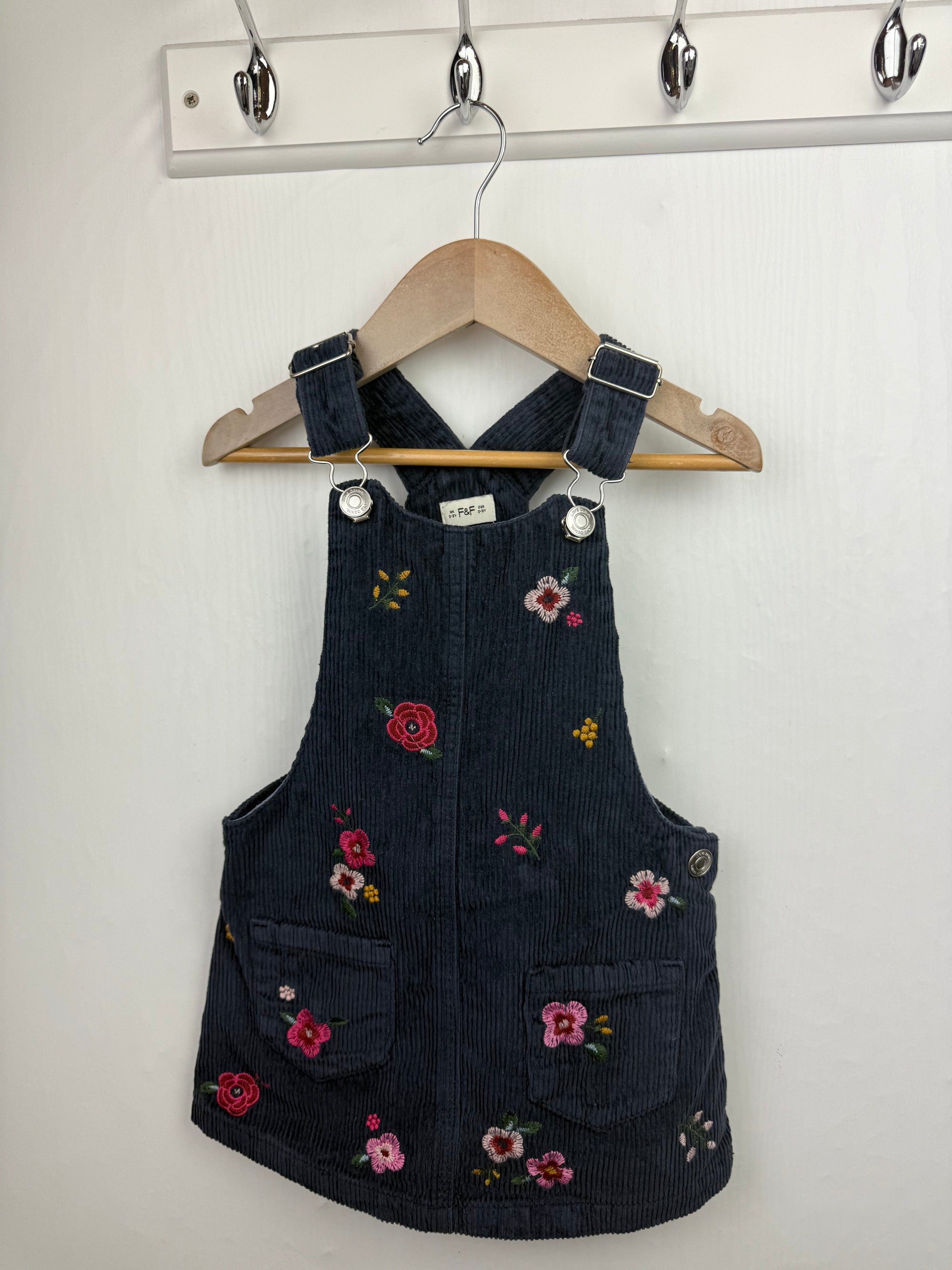 F&F Navy Floral Cord Dress - Girls 2 - 3 Years - Little Ones Preloved. Second Hand Children's & Preloved Baby, Kids, Girls & Boys Clothes. UK online
