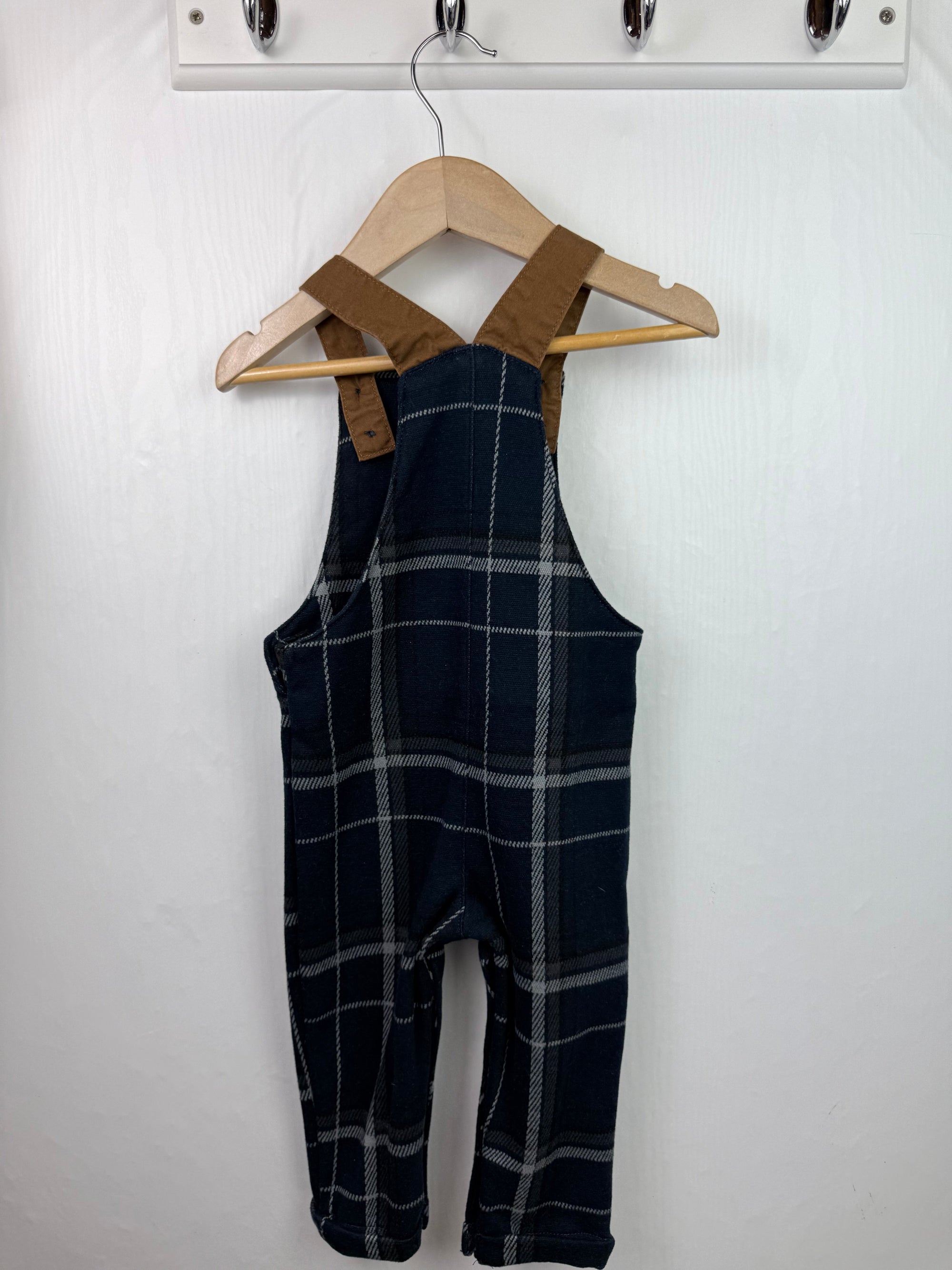 F&F Navy Plaid Dungarees - Boys 12 - 18 Months - Little Ones Preloved. Second Hand Children's & Preloved Baby, Kids, Girls & Boys Clothes. UK online
