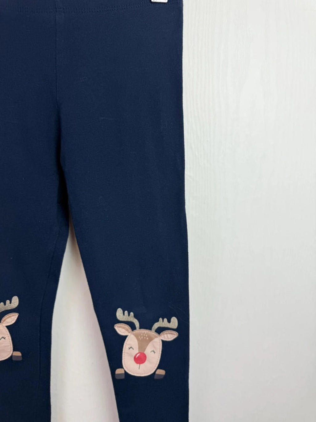 F&F Navy Reindeer Leggings - Girls 6 - 7 Years - Little Ones Preloved. Second Hand Children's & Preloved Baby, Kids, Girls & Boys Clothes. UK online