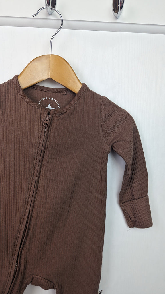 F&F Neutral Brown Ribbed Romper - Unisex 0-3 Months F&F Used, Preloved, Preworn & Second Hand Baby, Kids & Children's Clothing UK Online. Cheap affordable. Brands including Next, Joules, Nutmeg Morrisons, TU, F&F, H&M.